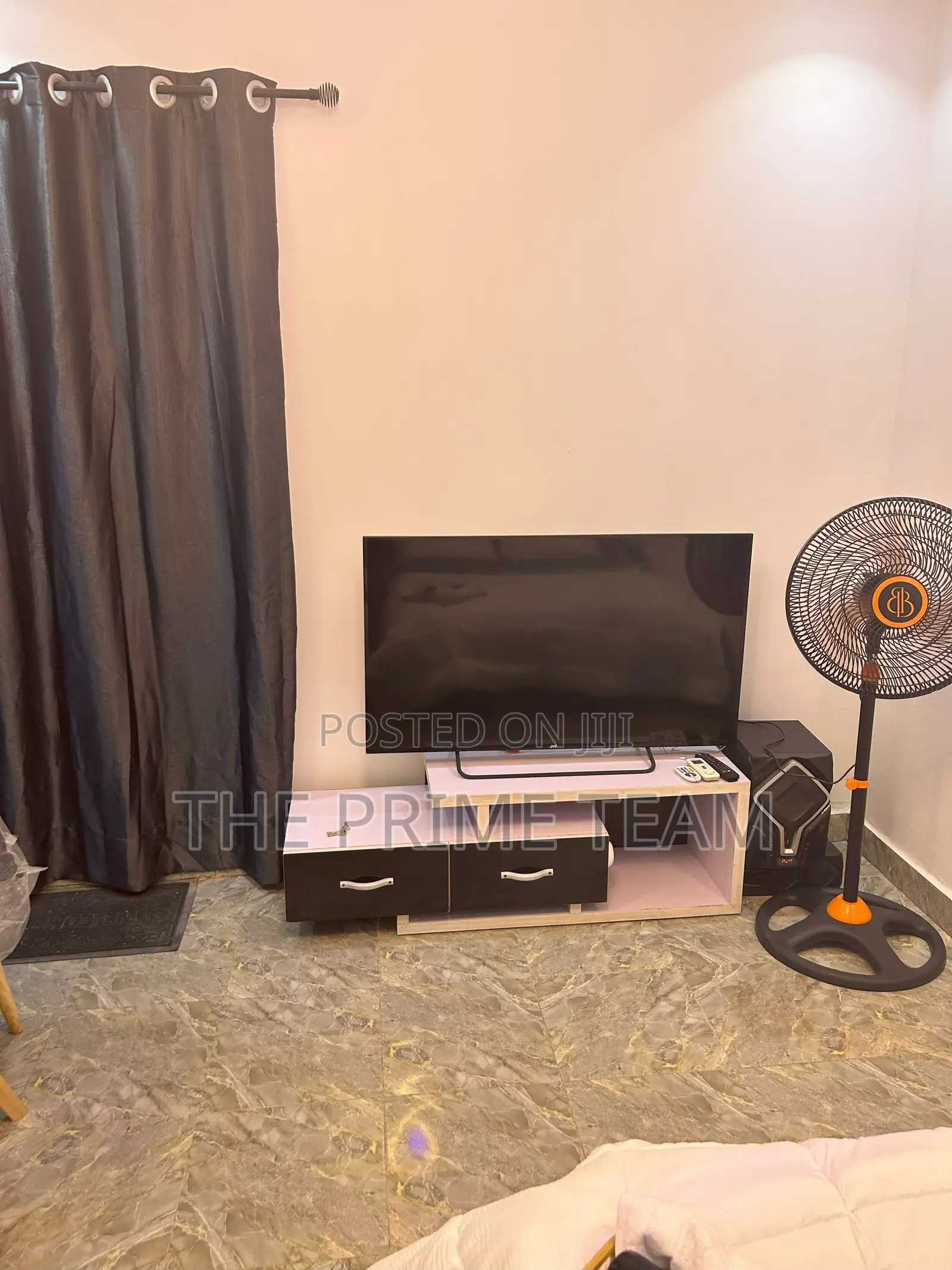 Cozy Prime Apartment, Onike Yaba.