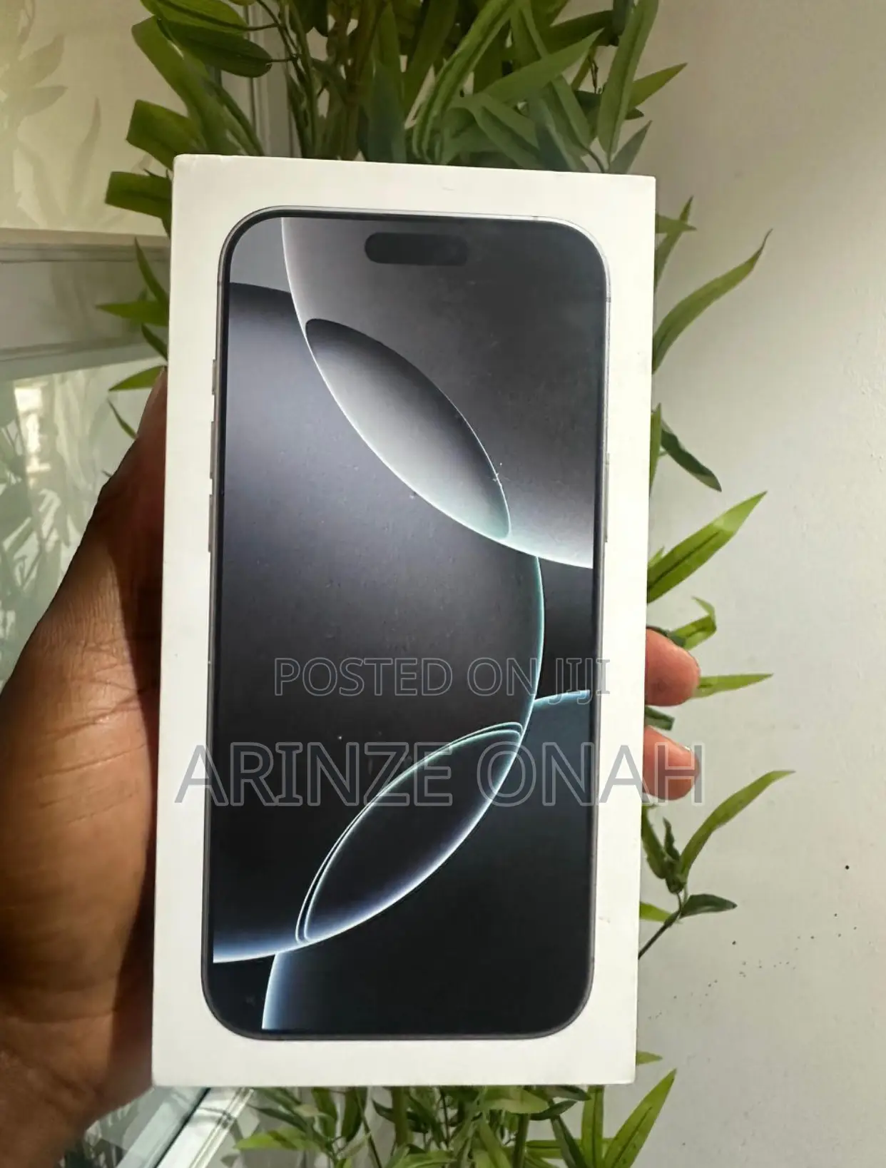 New Apple iPhone 16 Pro Max 256 GB Black