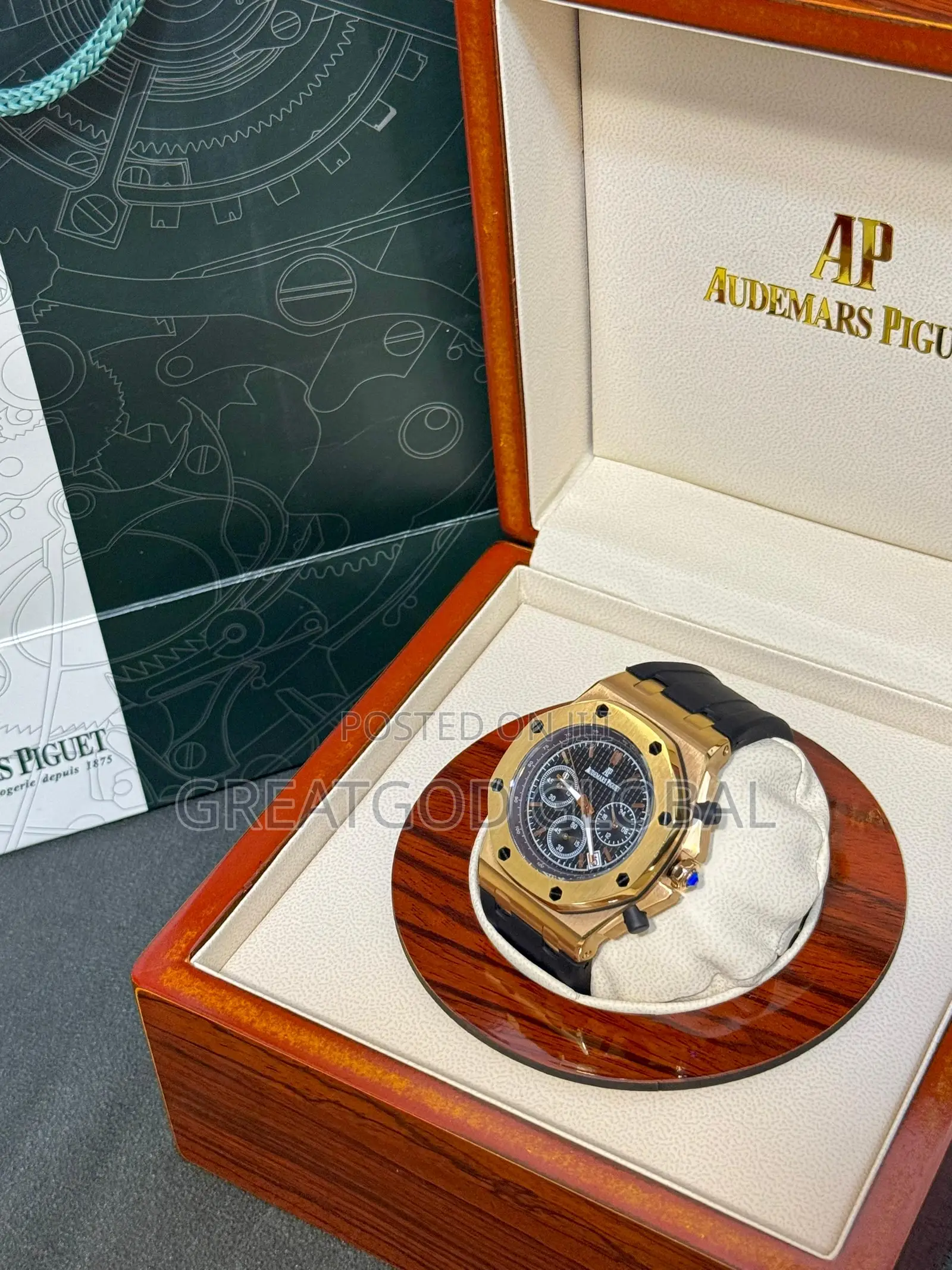 *Luxury AUDEMARS Piguet Rubber Watch* *Chronograph Working*