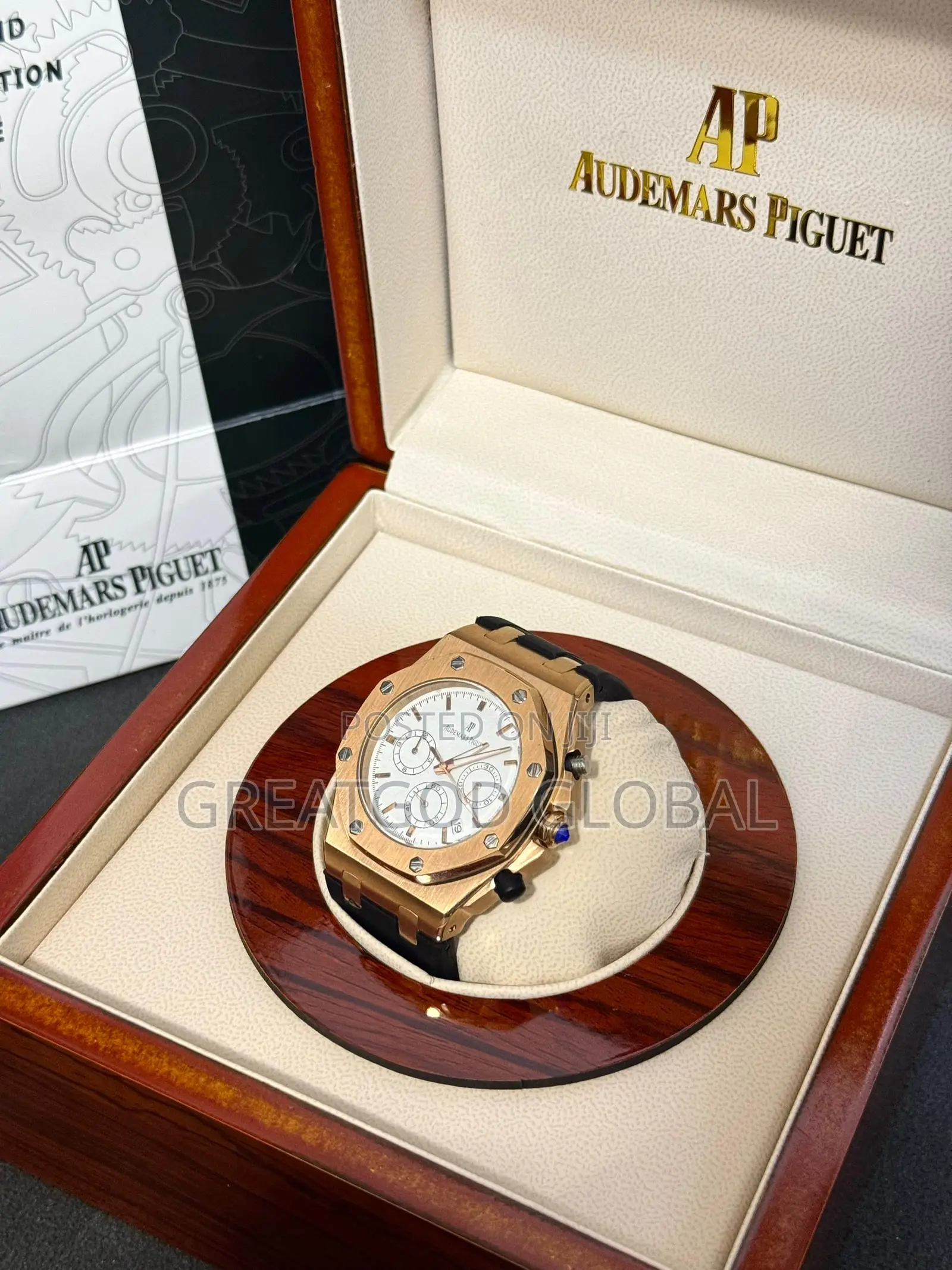*Luxury AUDEMARS Piguet Rubber Watch* *Chronograph Working*