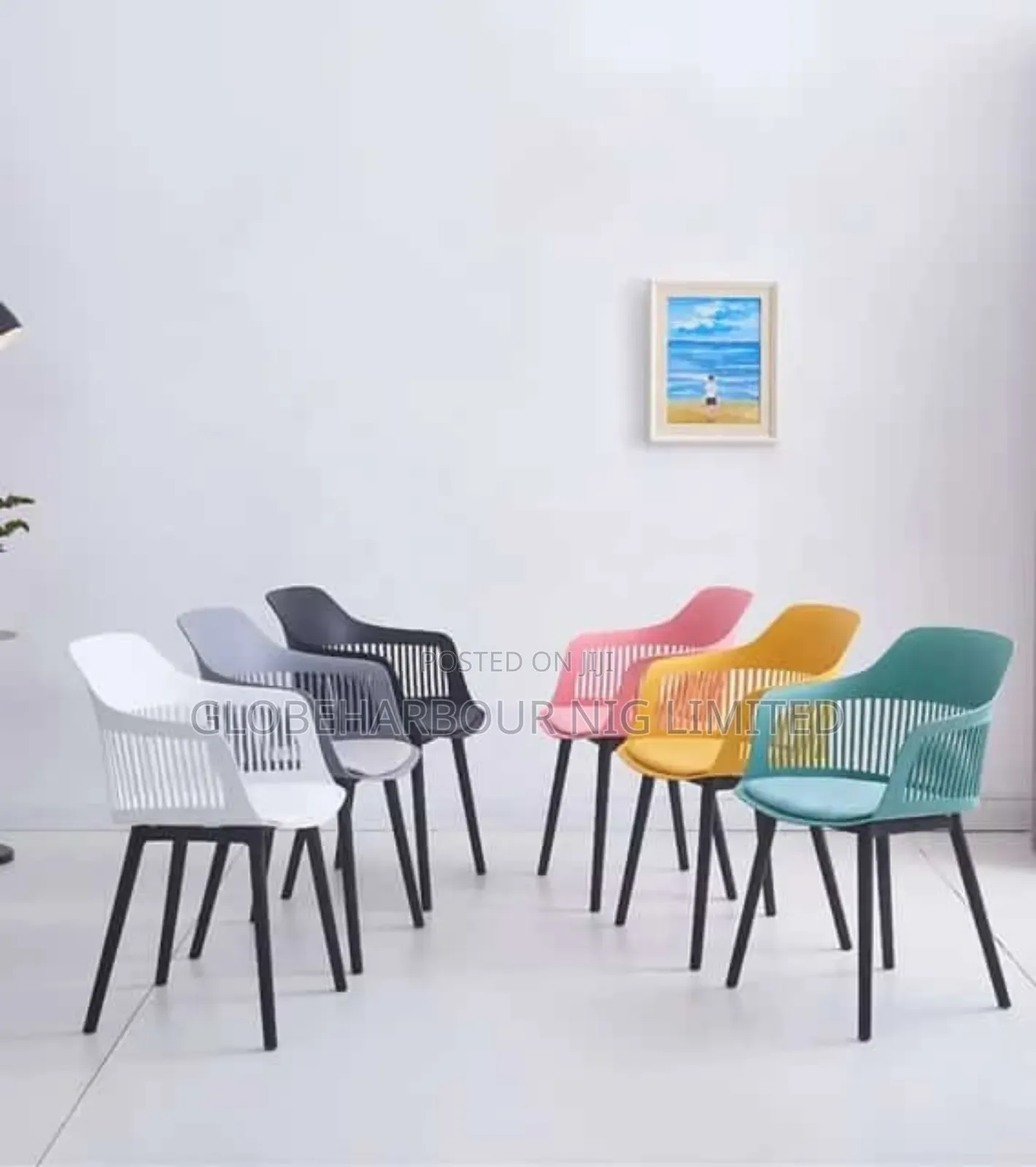 Four Leg Comfort Chair