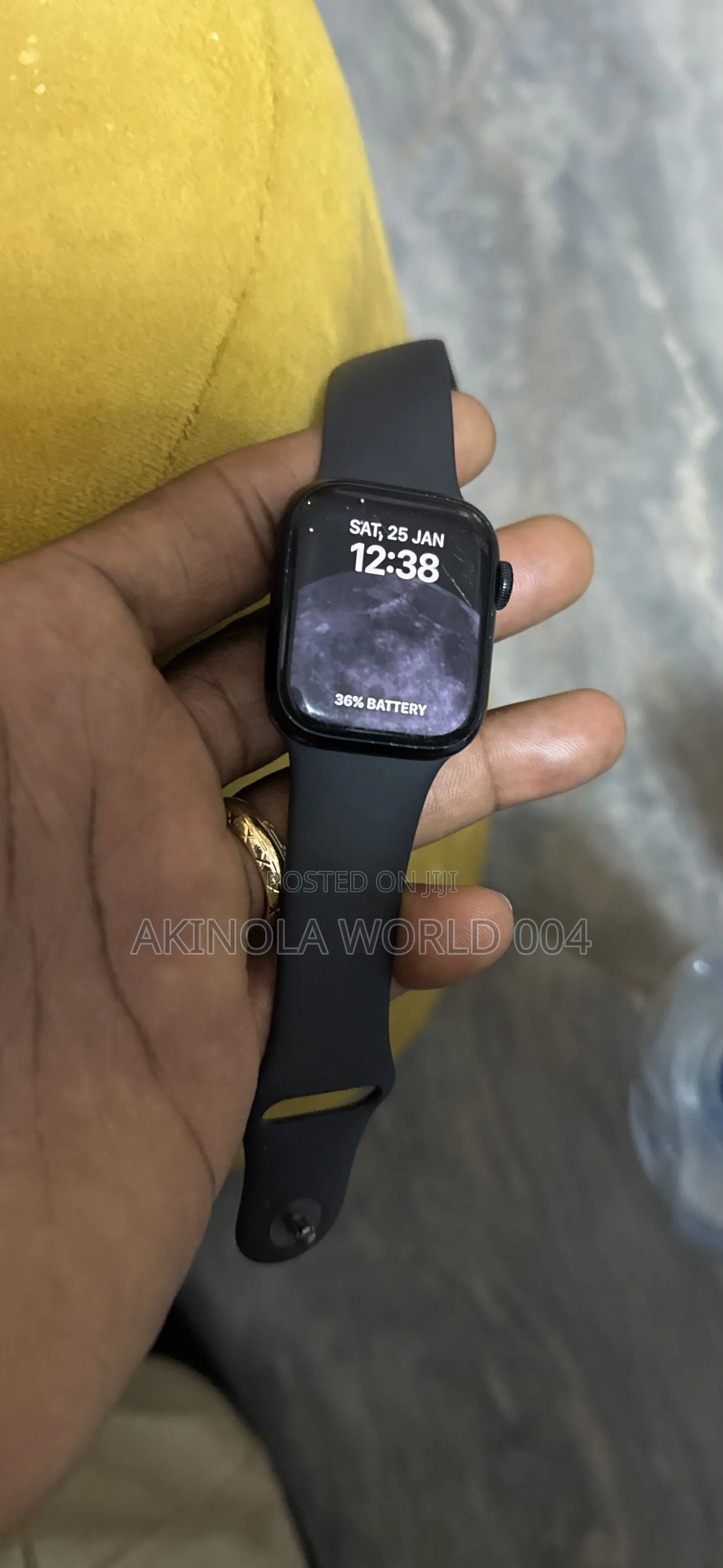 Used Apple Watch Series 8
