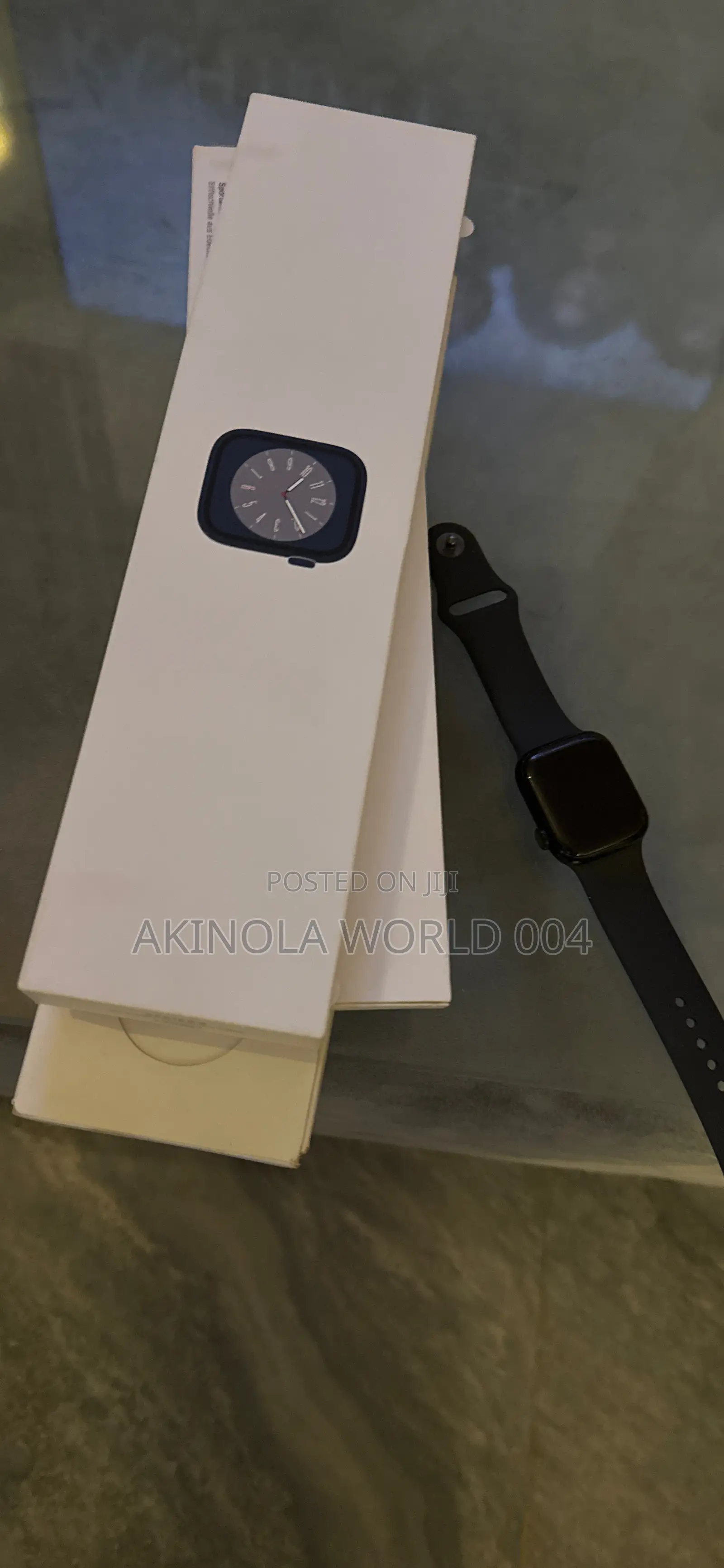 Used Apple Watch Series 8