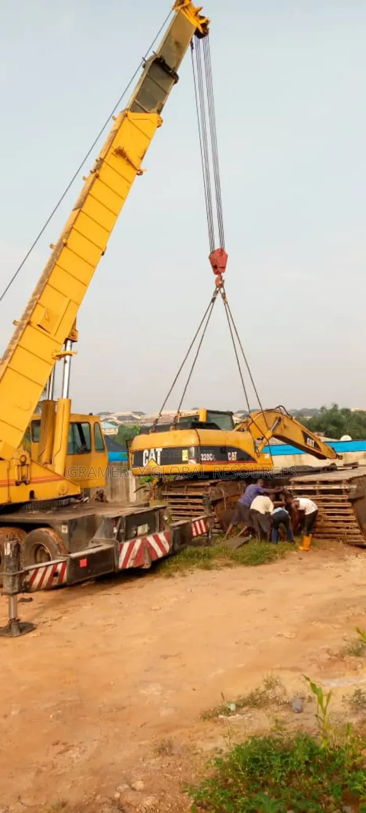 Clean Nigerian Used 60 Ton Grove Mobile Truck Crane for Sale