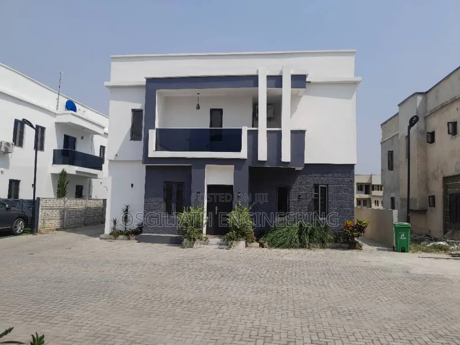 Mini Estate Building Consultant