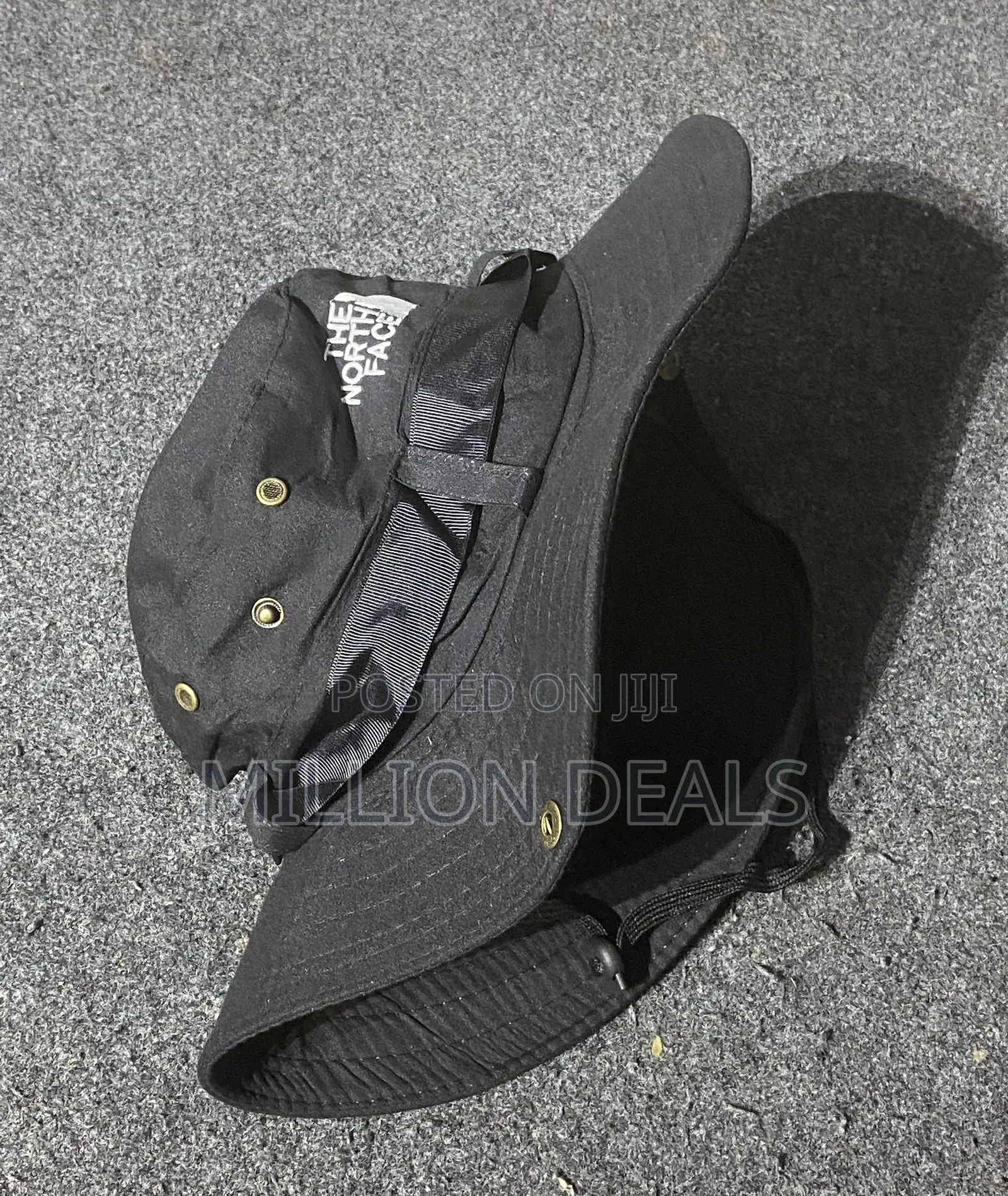 Stylish Black Adjustable Men’S Bucket Hat