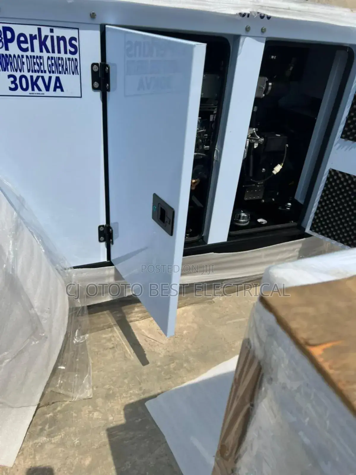 100%Coper Engine 30kva Perkins Generators Soundproof