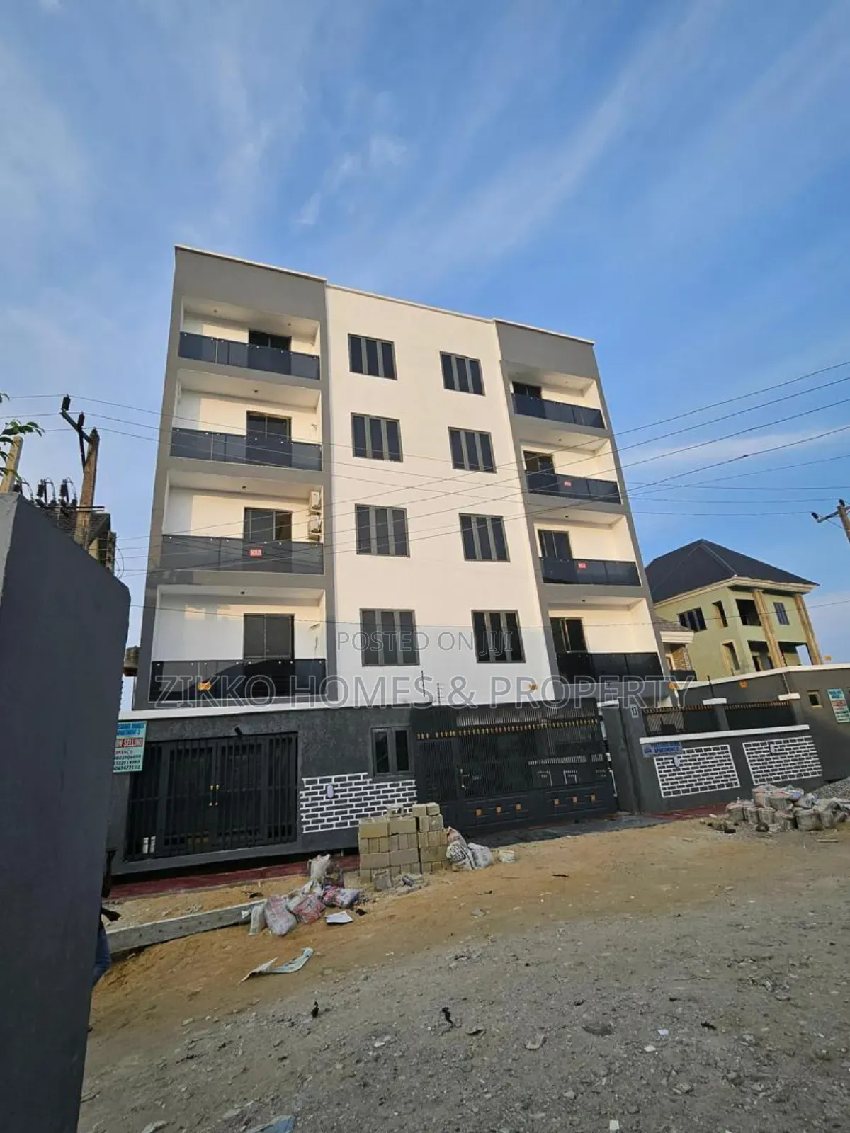 2bdrm Apartment in Ikate, Lekki Phase 1 for sale