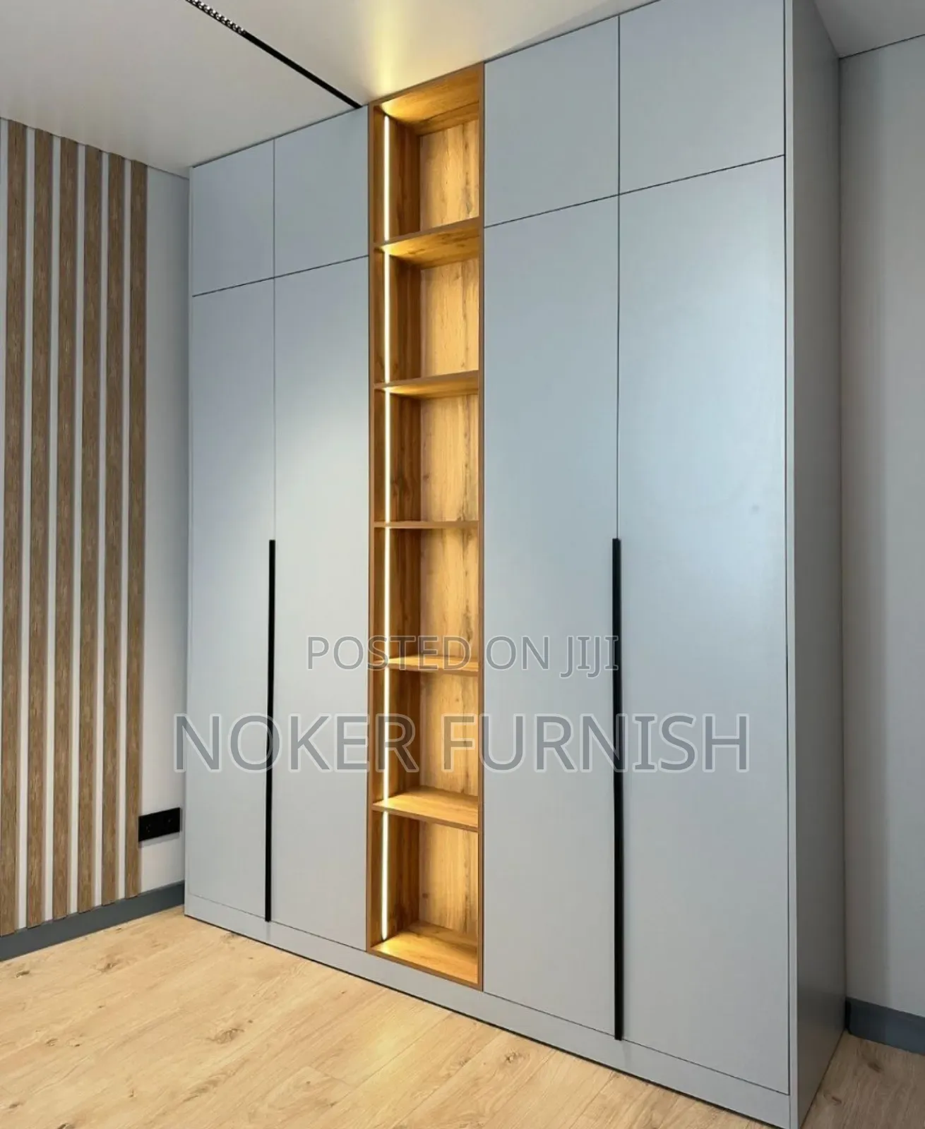 Quality Wordrob With LED Lights