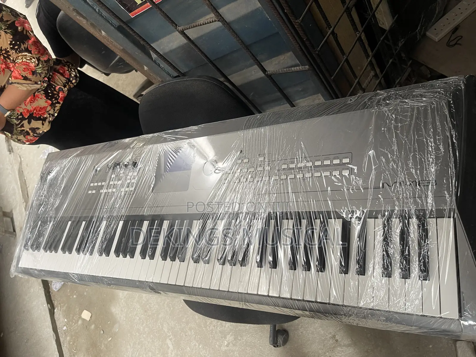 Yamaha Mm8 - 88-Key Synthesizer Keyboard