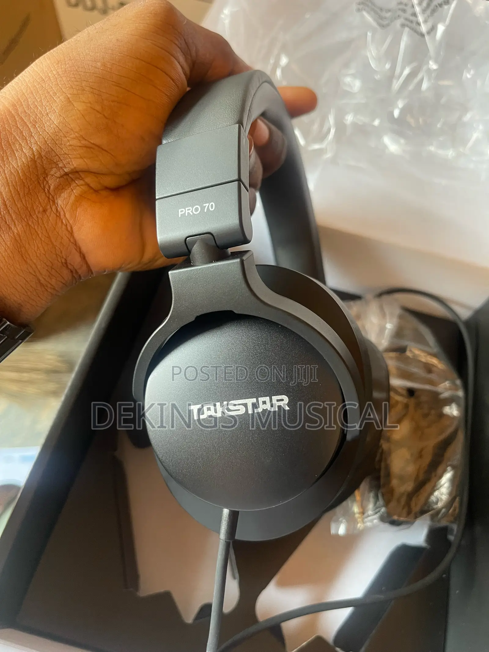 TAKSTAR PRO 70 on-Ear Studio DJ Headphones