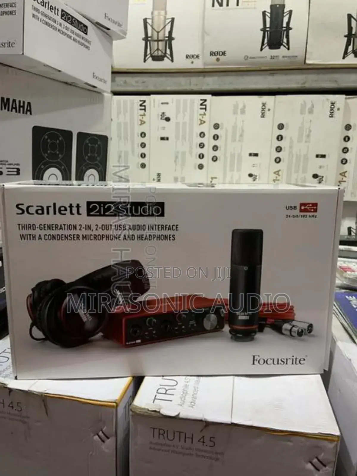 Focusrite 2i2 Sound Card With Headphones And Microphone
