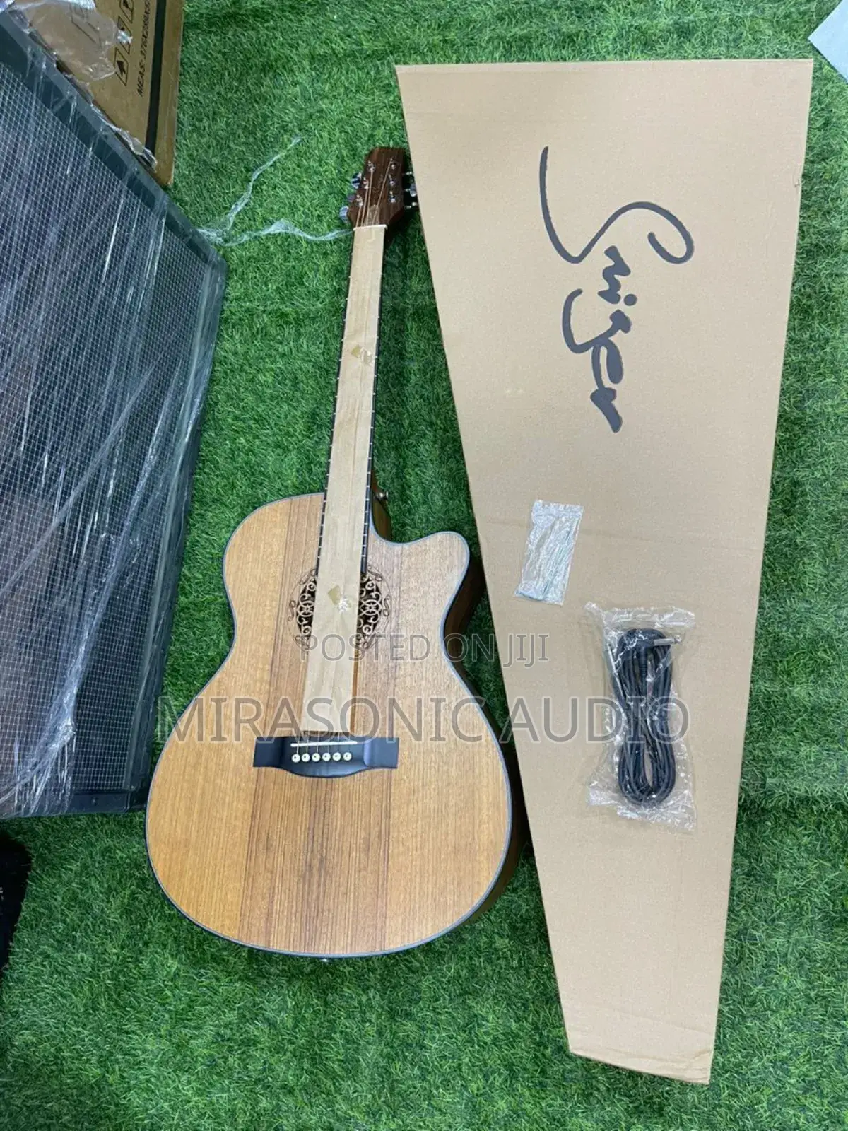 Smiger LG-09 Semi Acoustic Guitar