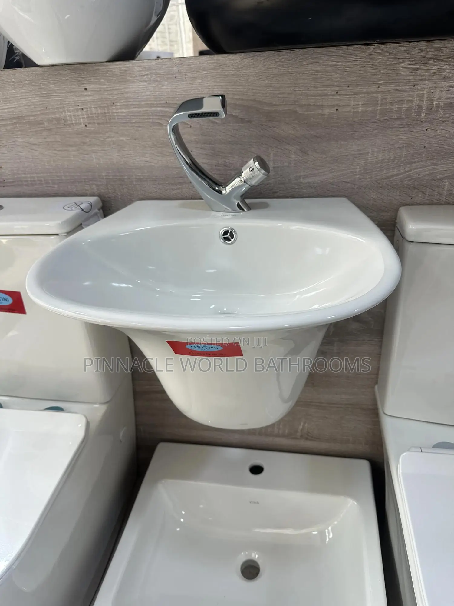 Italian Suspended Washing Hand Wall Basin
