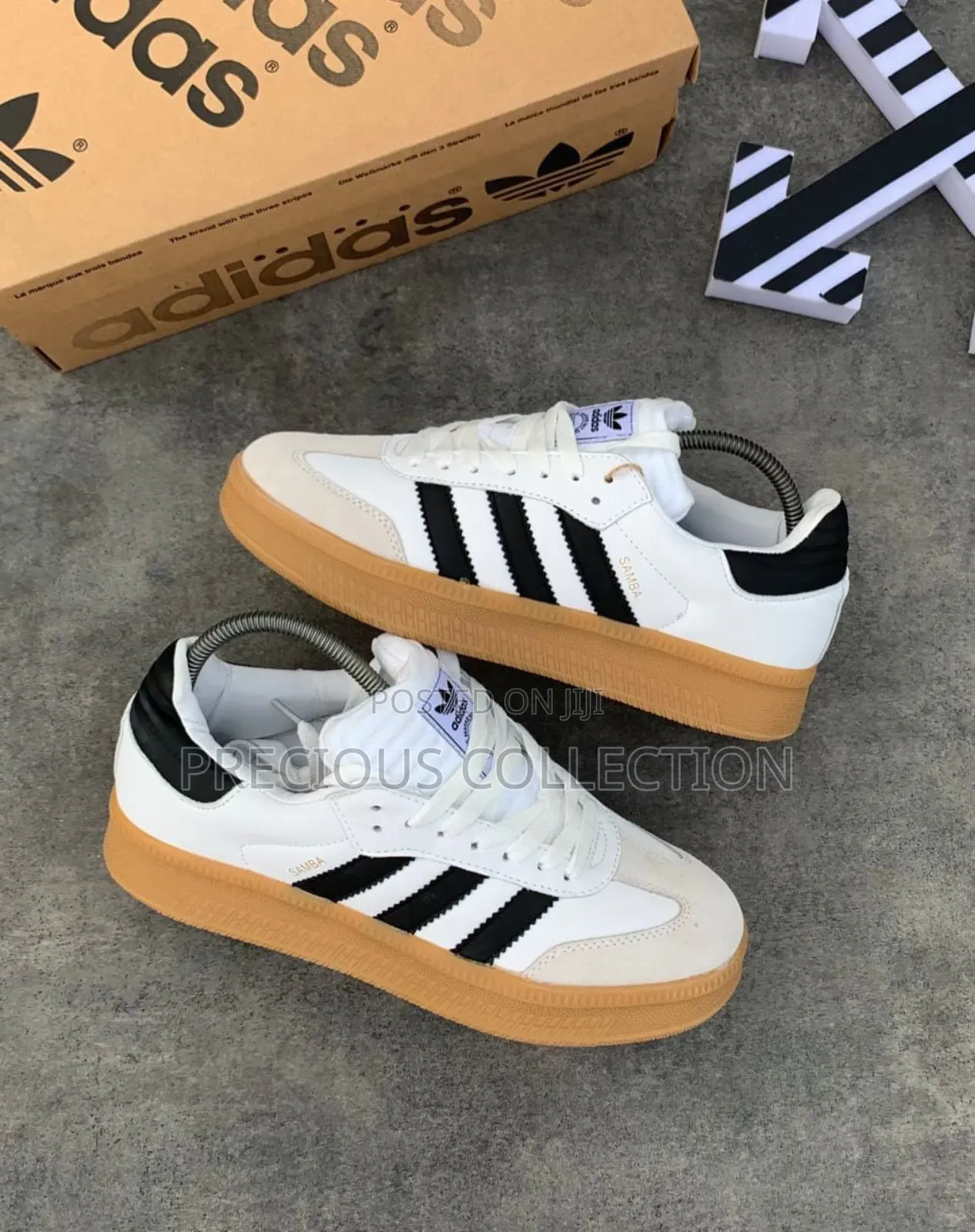 Unisex Adidas Single Sole Lace Up Sneakers