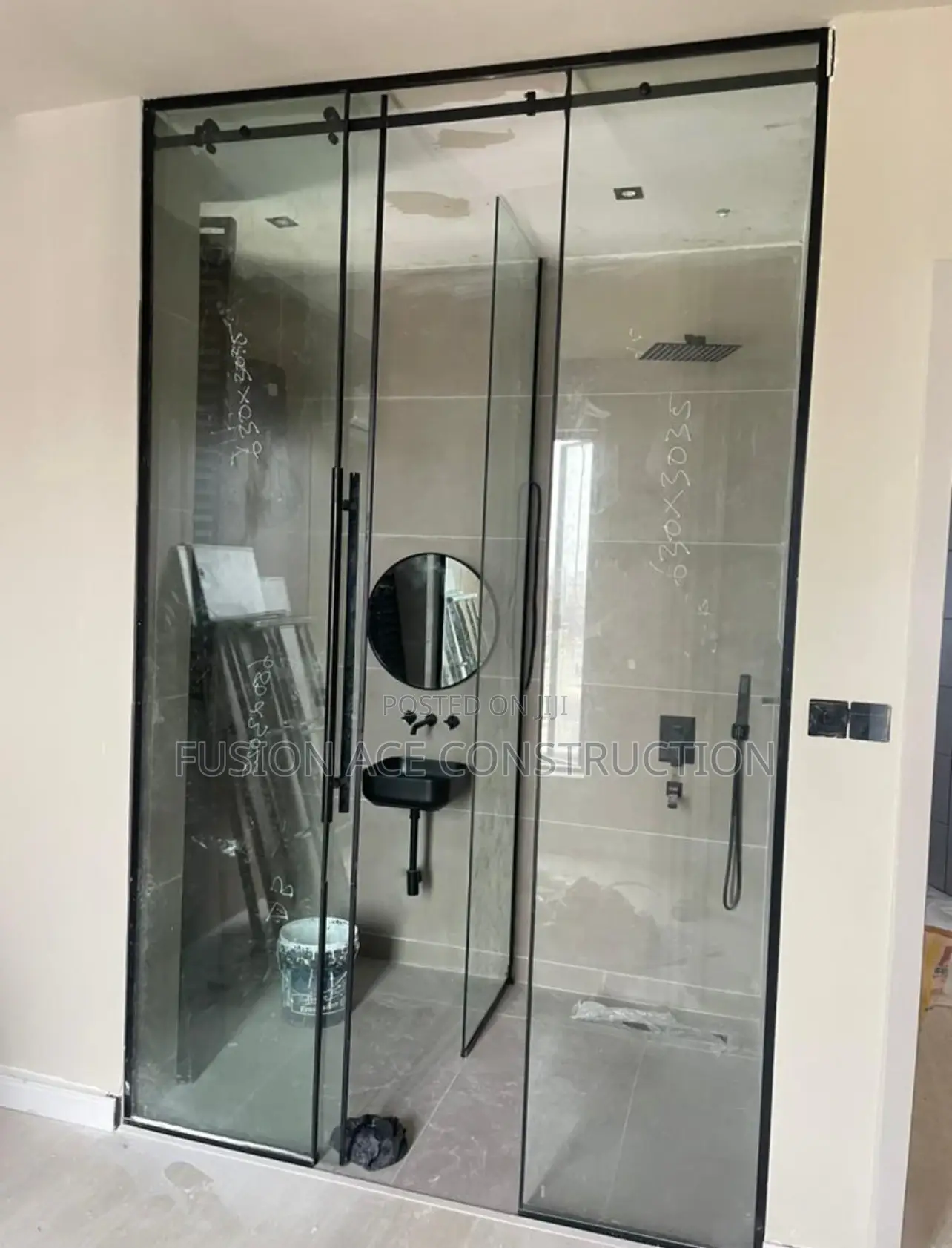 Toilet Frameless Glass Door and Cubicle