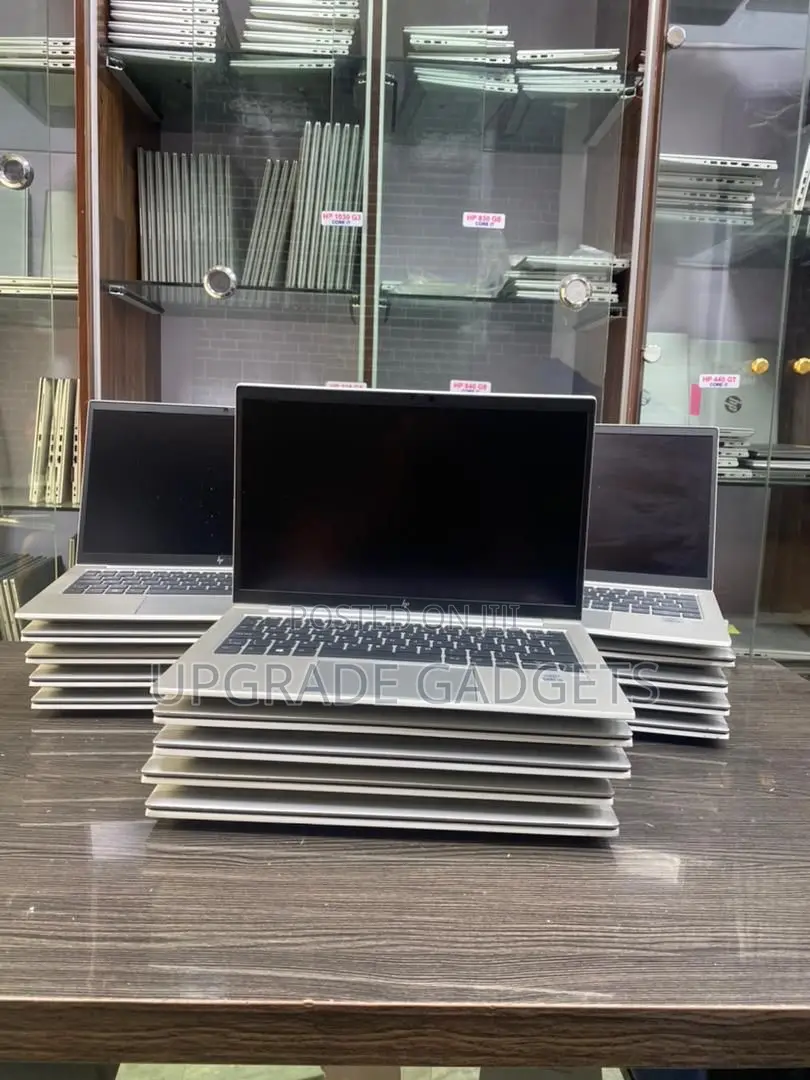Laptop HP EliteBook 830 G7 16GB Intel Core I5 HDD+SSD 512GB
