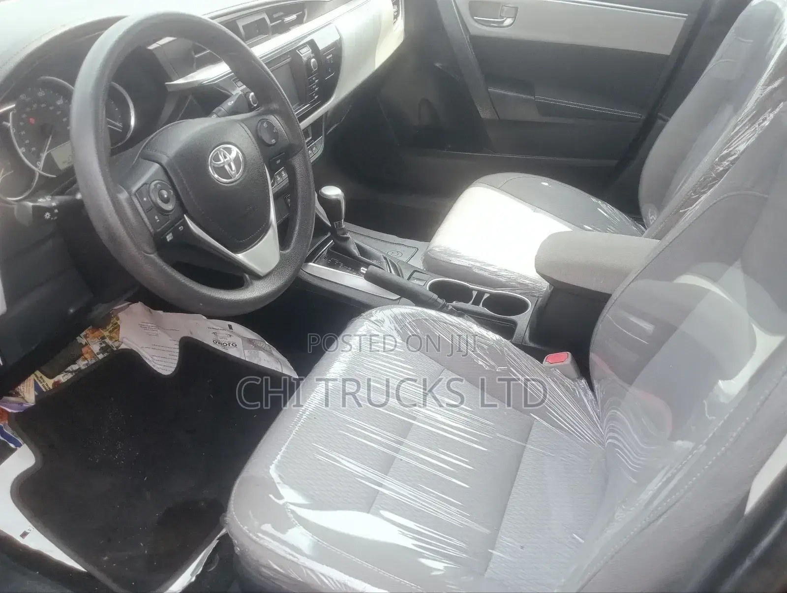 Toyota Corolla L 4dr Sedan (1.8L 4cyl 6M) 2014 Gray