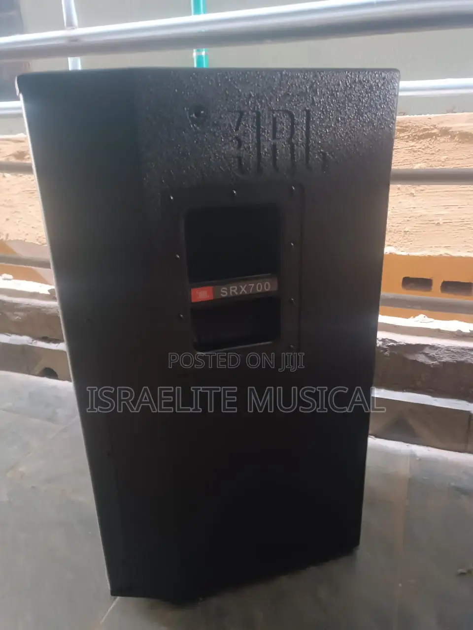 Quality JBL 15 Inchese Single Loud Speaker's SRX-715