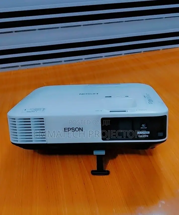 Brand New Home Cinema And Large Venue Daylight Projector