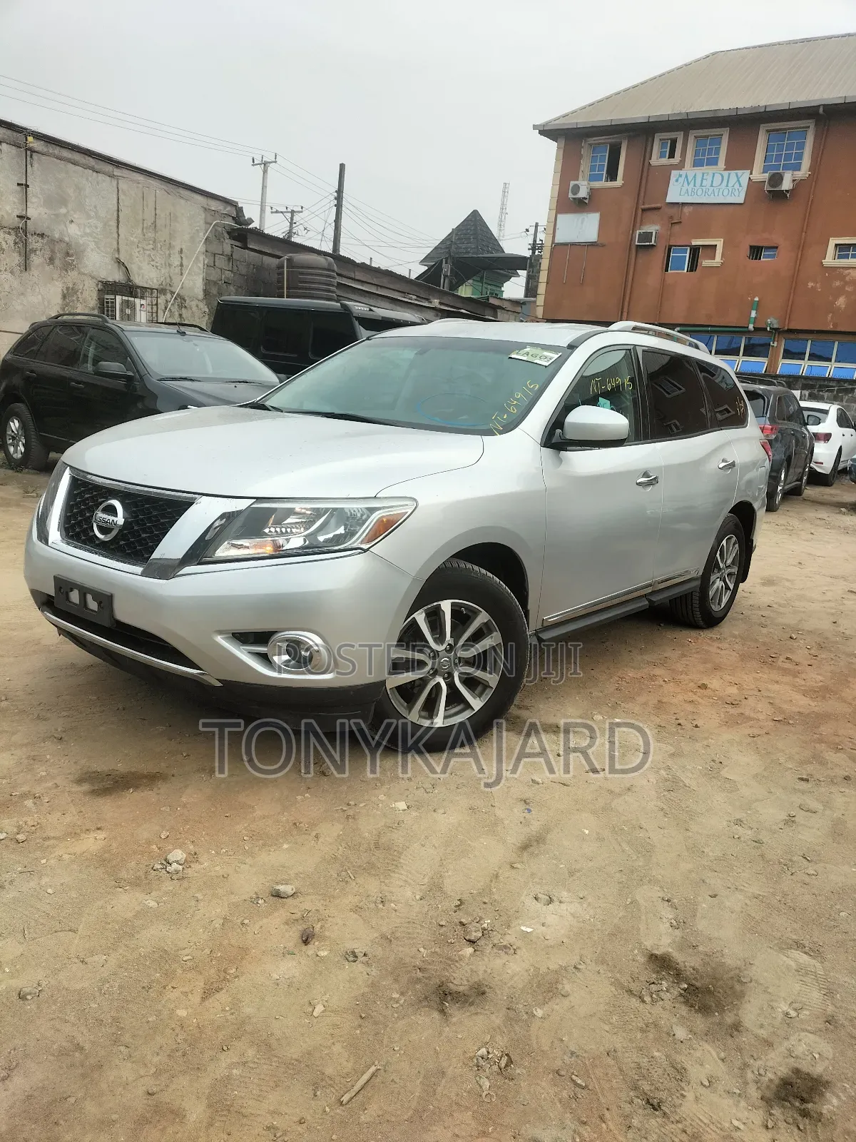 Nissan Pathfinder Platinum 4dr SUV (3.5L 6cyl CVT) 2014 Silver