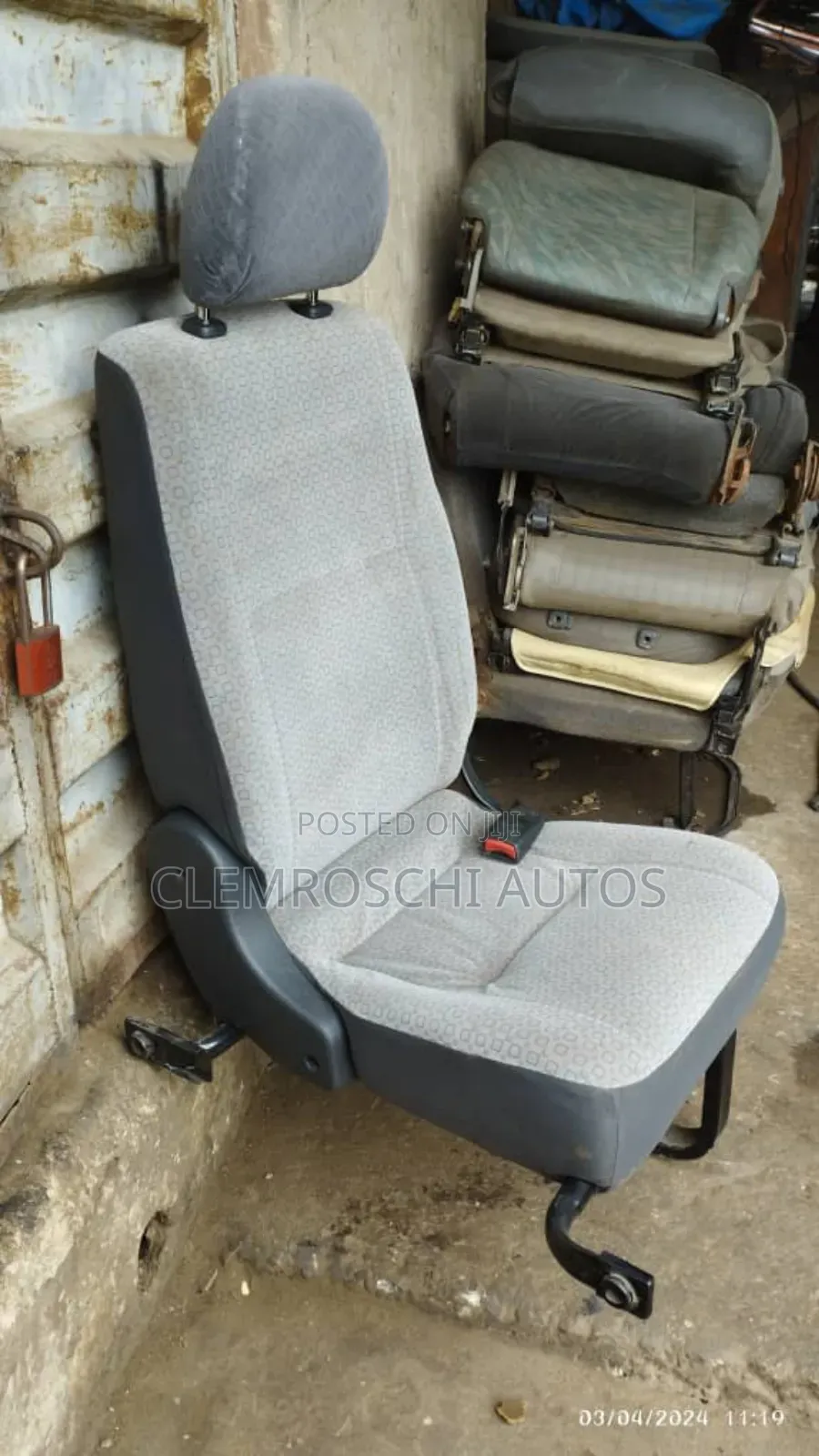 High Quality Certified Complete Seat Toyota Hiace/Hummer Bus