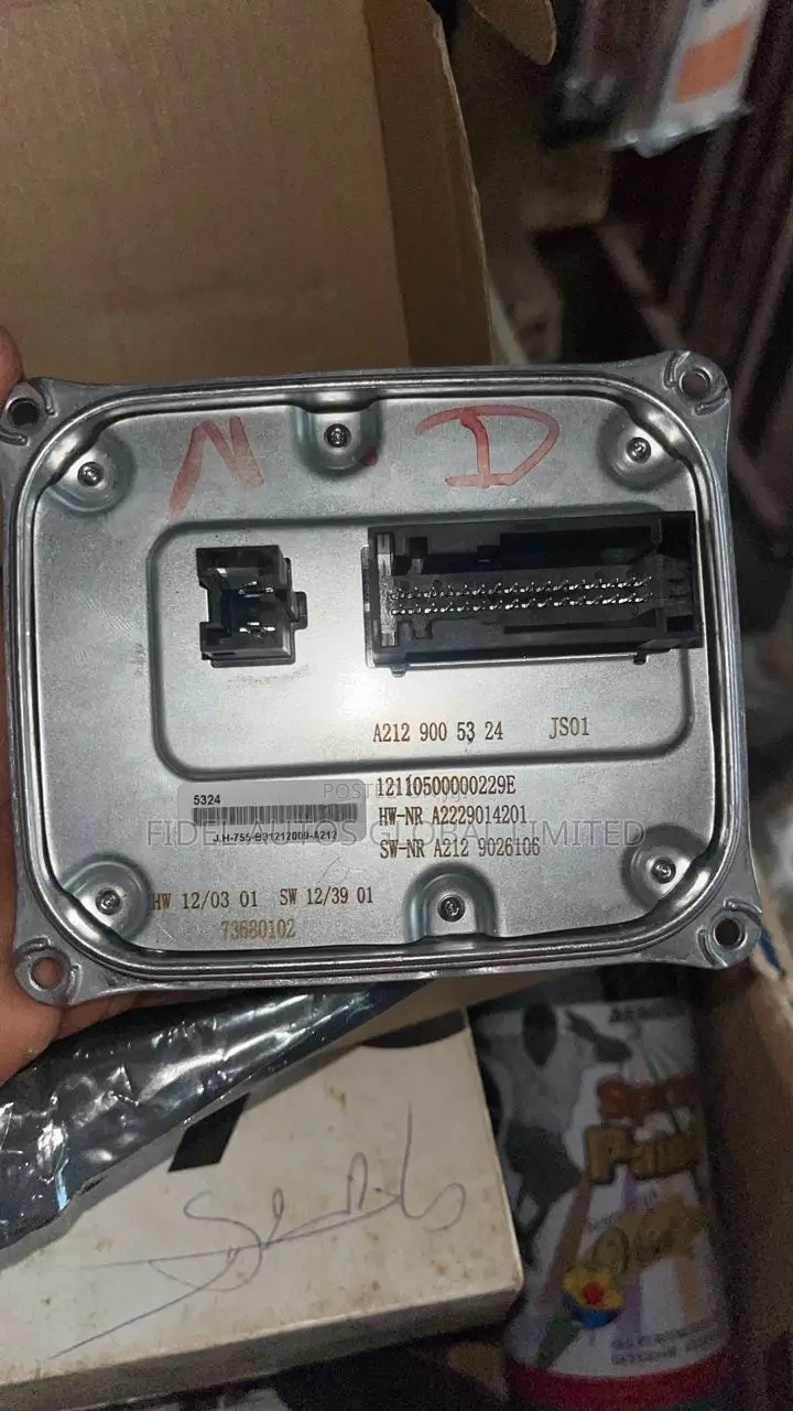 W212 E350headlights Charger
