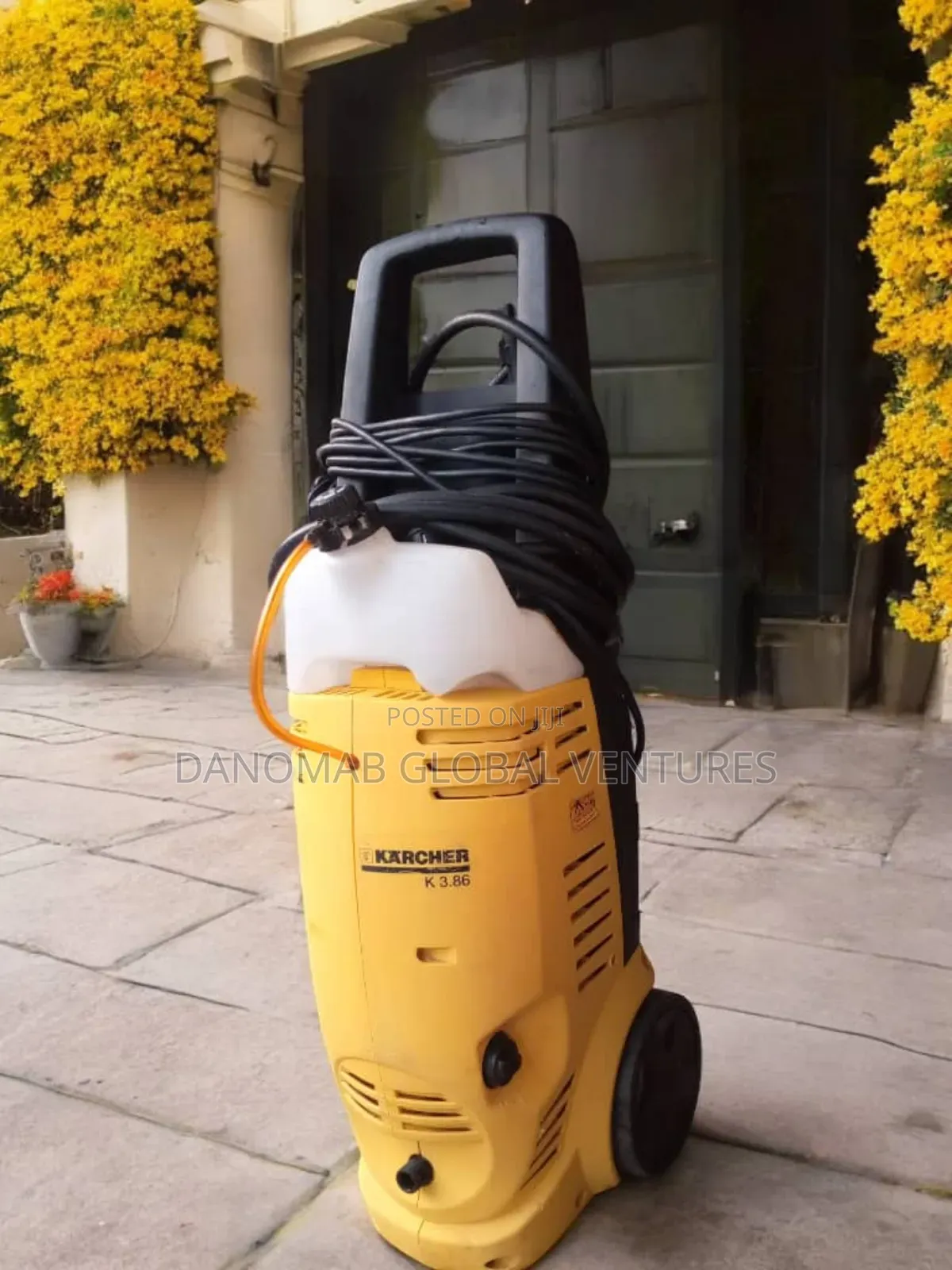 Karcher .86 Exotic High Pressure Washer With Soap Tank