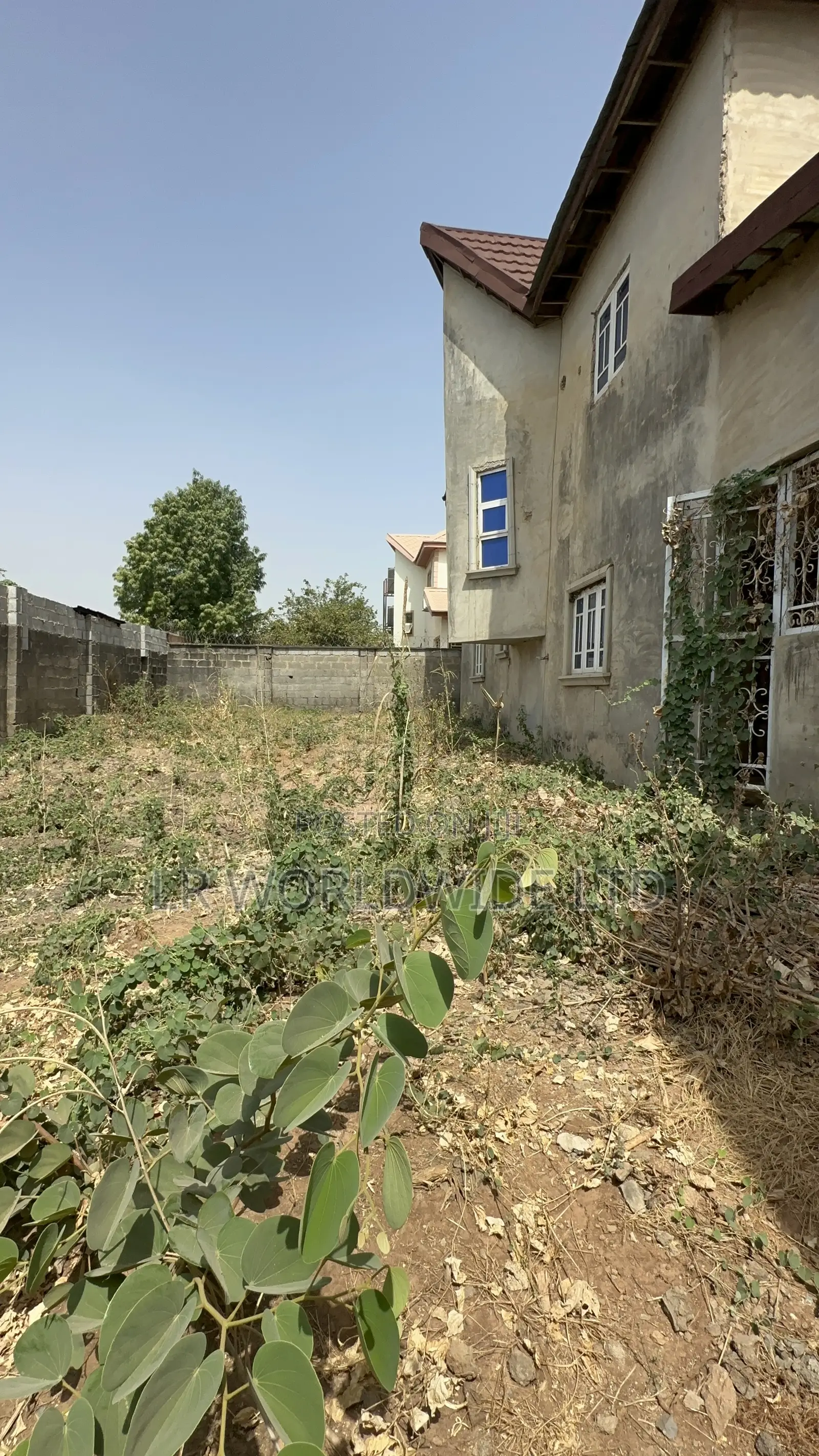 5bdrm Duplex in Lokogoma for sale