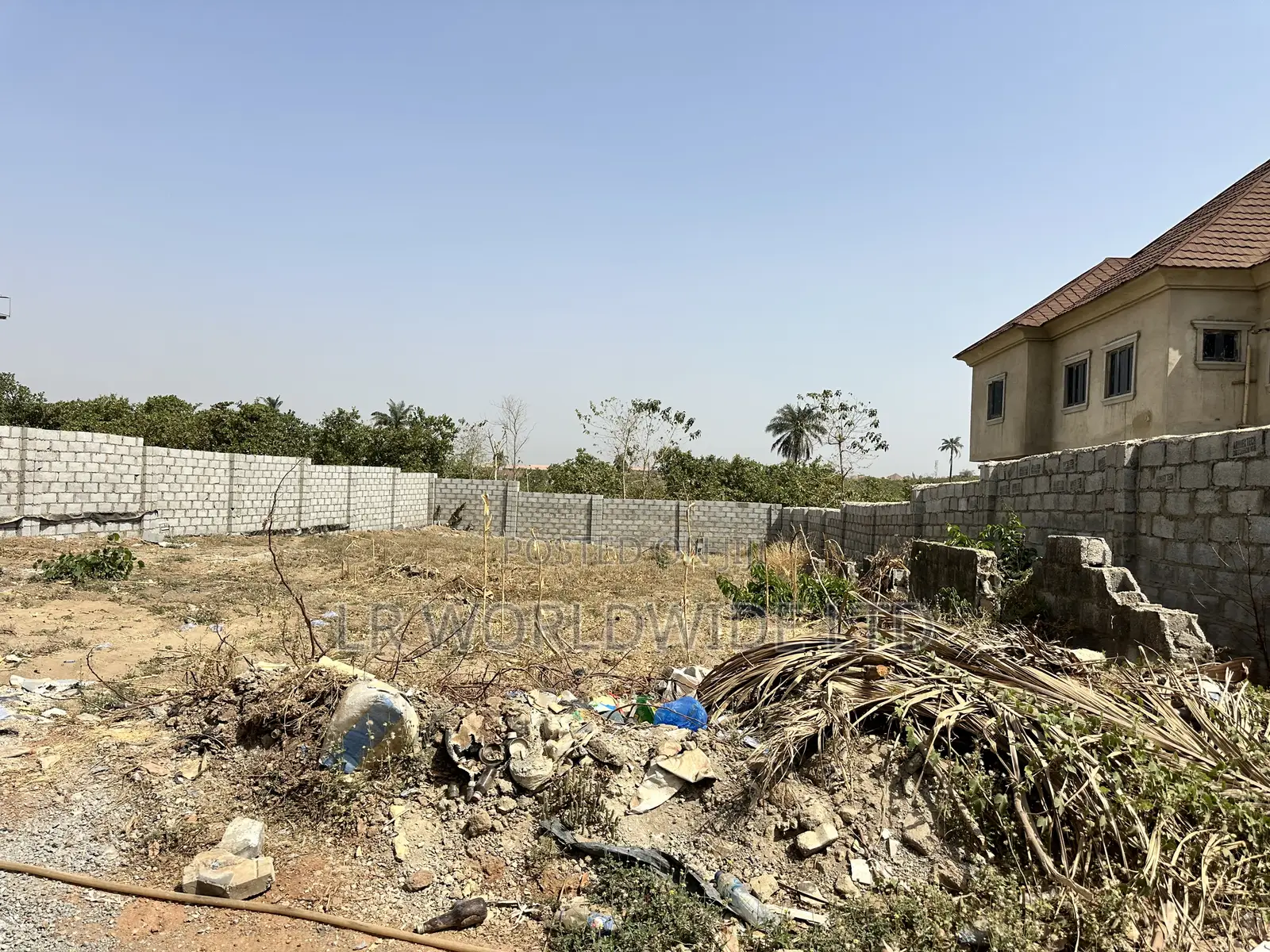 600sqm Land Space in a Fully Developed and Habited Estate