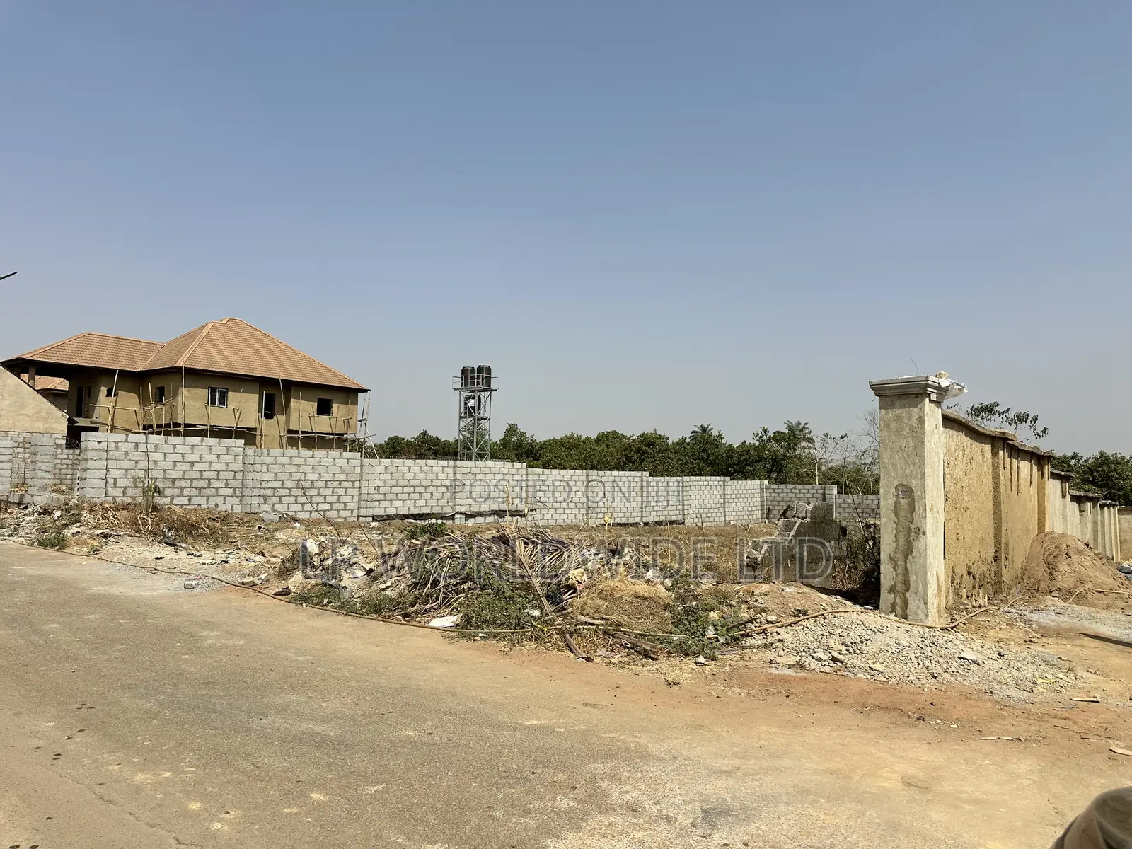 600sqm Land Space in a Fully Developed and Habited Estate
