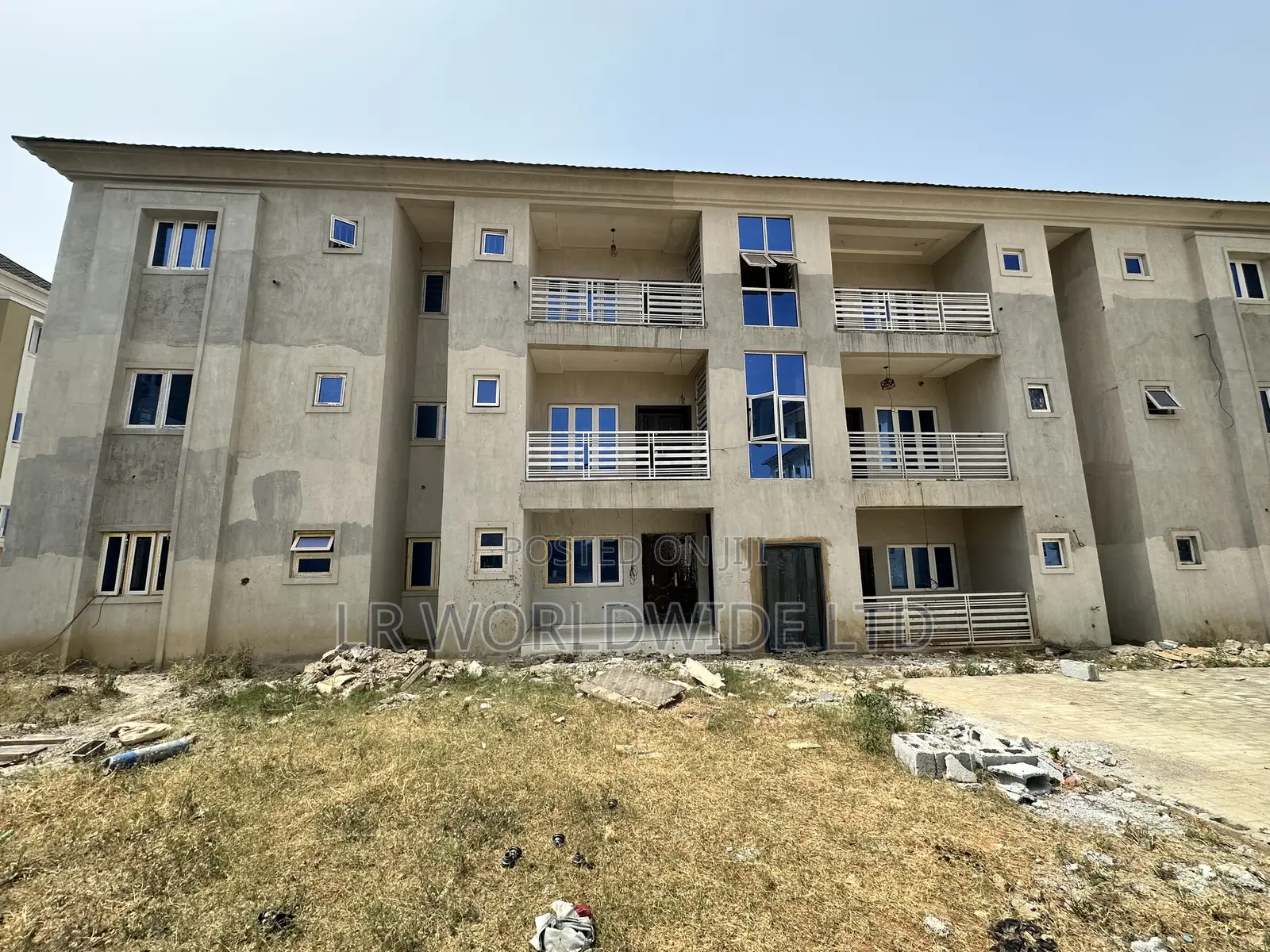 3bdrm Block of Flats in Lugbe District for sale