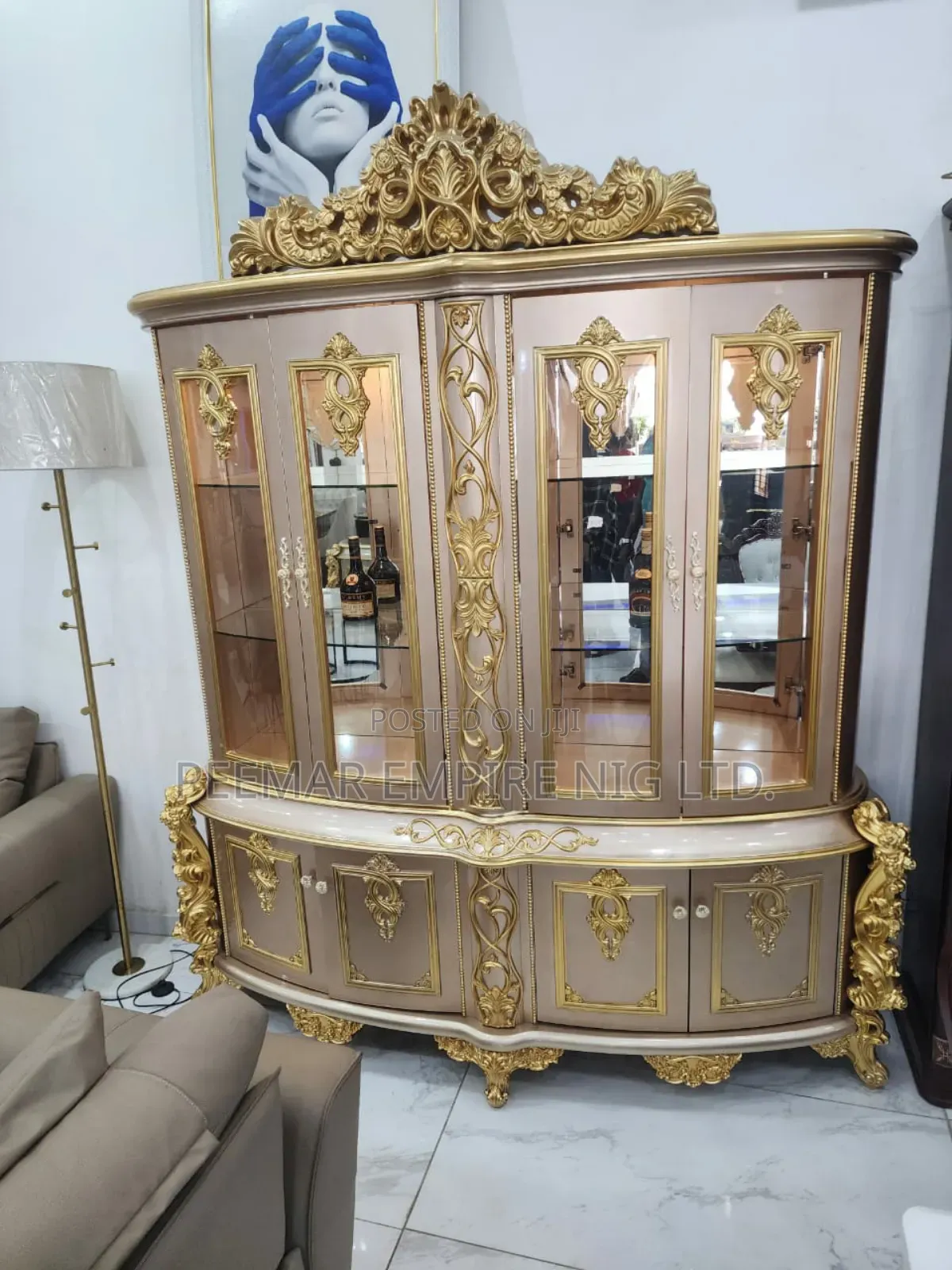 Executive Classic Imported Wall Unit So Unique