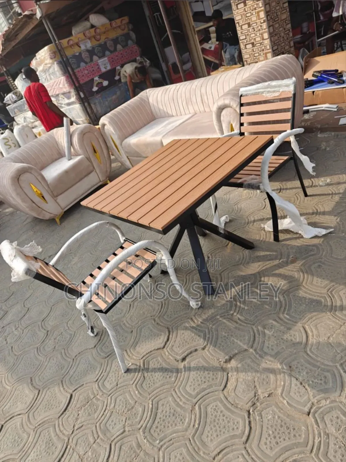 Outdoor Table and 4 Chairs