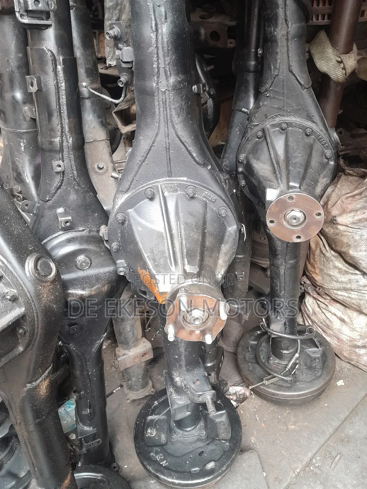 Toyota Hillux Complete Back Axul