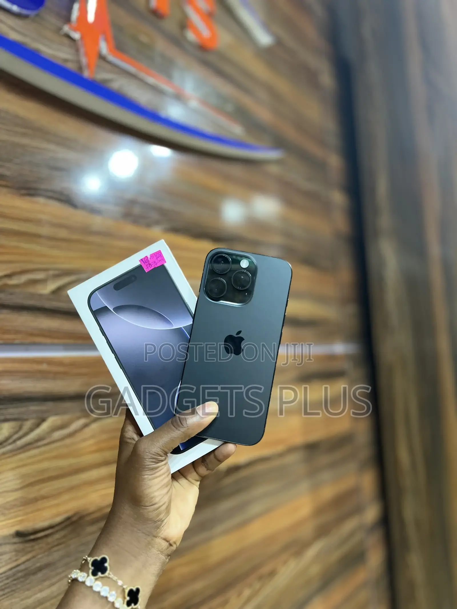 New Apple iPhone 16 Pro 128 GB Black