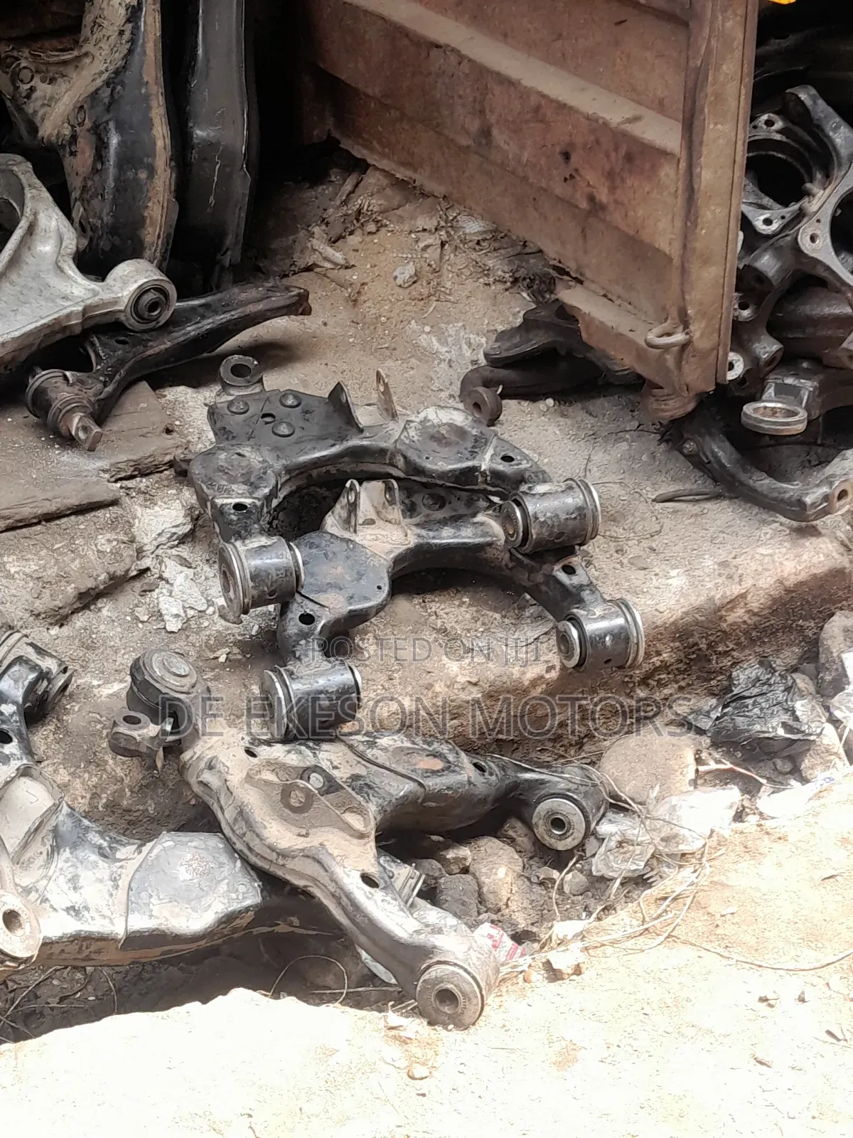 Toyota Sequoia and Tundra Front Lower Arm 2005