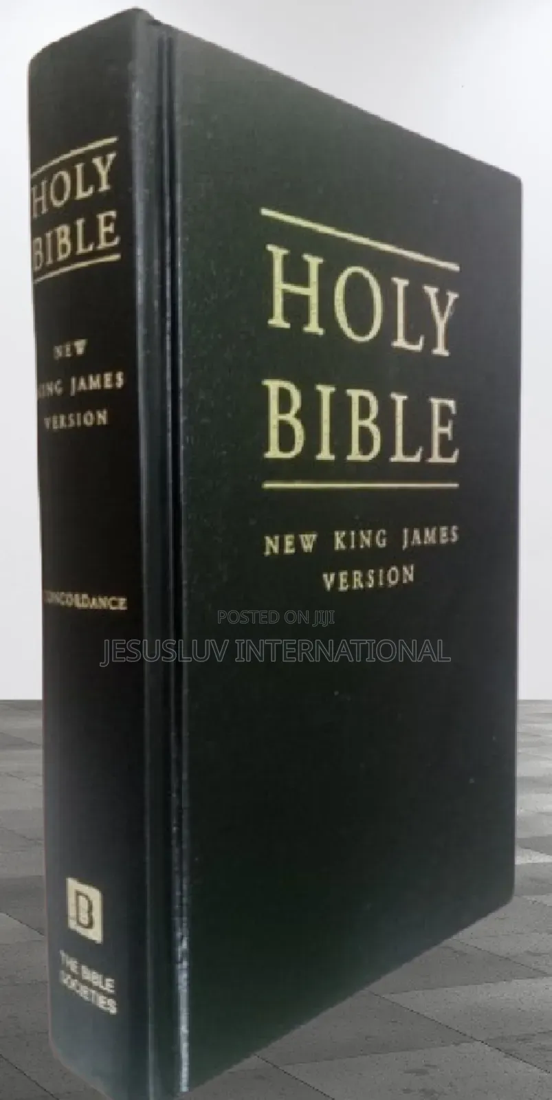 Holy Bible (NKJV) With Concordance / Dictionary (Hardcover)