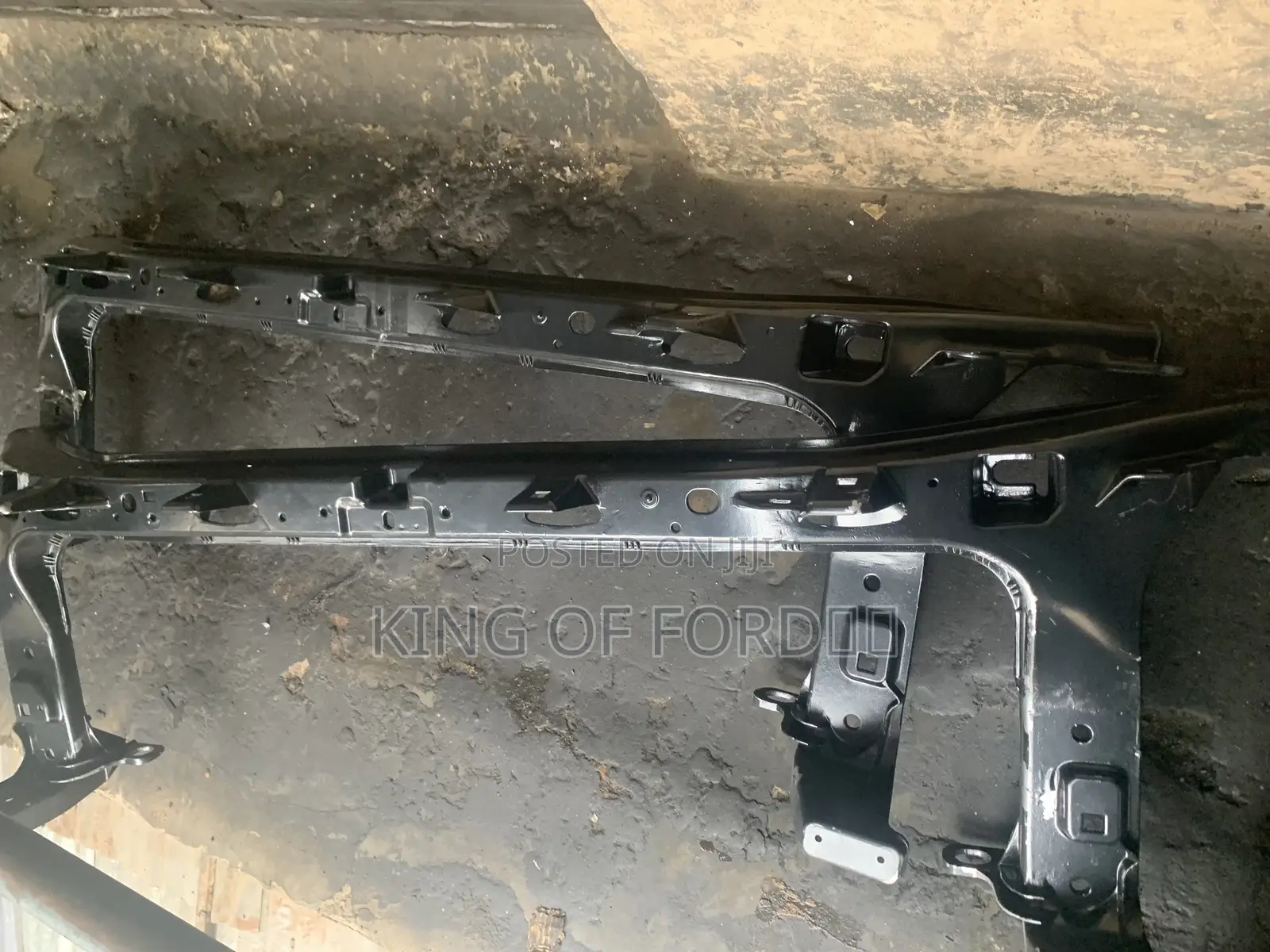 Front Cut Ford F1-50 2020