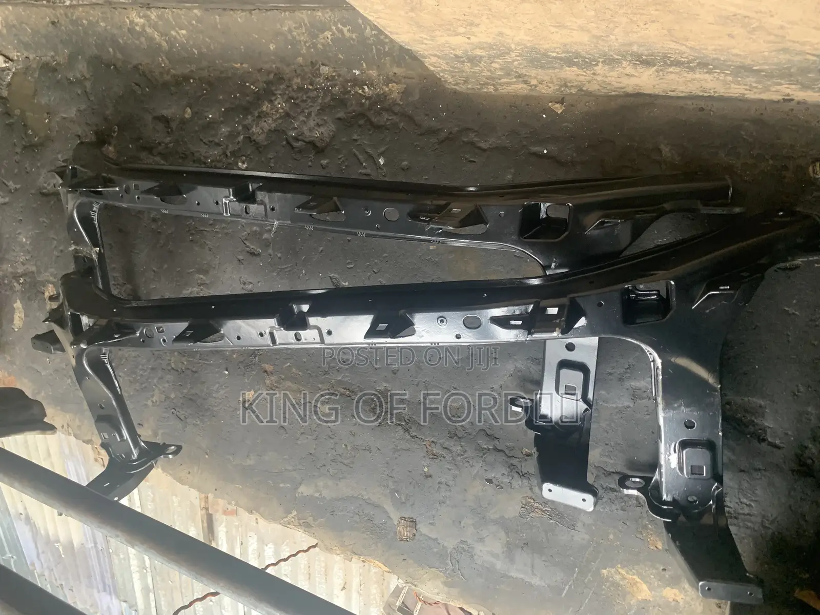 Front Cut Ford F1-50 2020