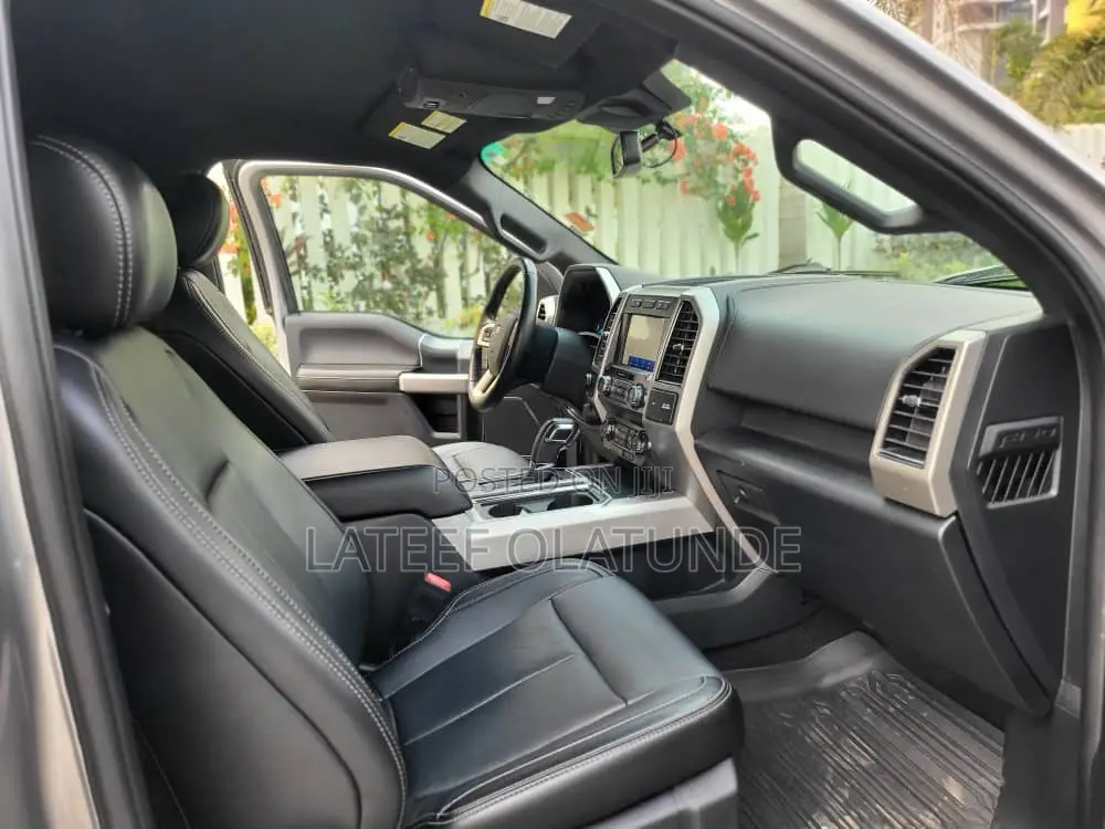 Ford F-150 Lariat 4x4 SuperCrew Cab Styleside 5.5 ft. box 145 in. WB