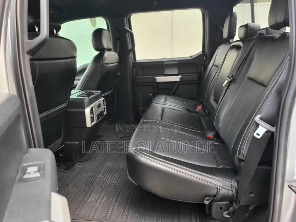 Ford F-150 Lariat 4x4 SuperCrew Cab Styleside 5.5 ft. box 145 in. WB