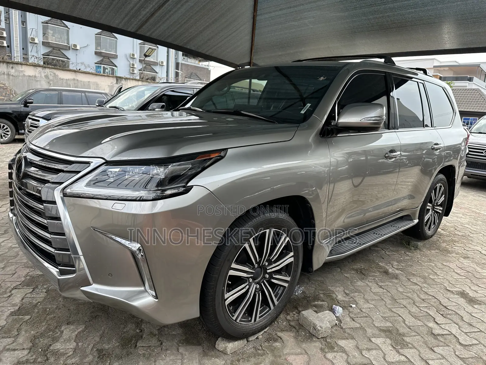 Lexus LX 2018 Gray