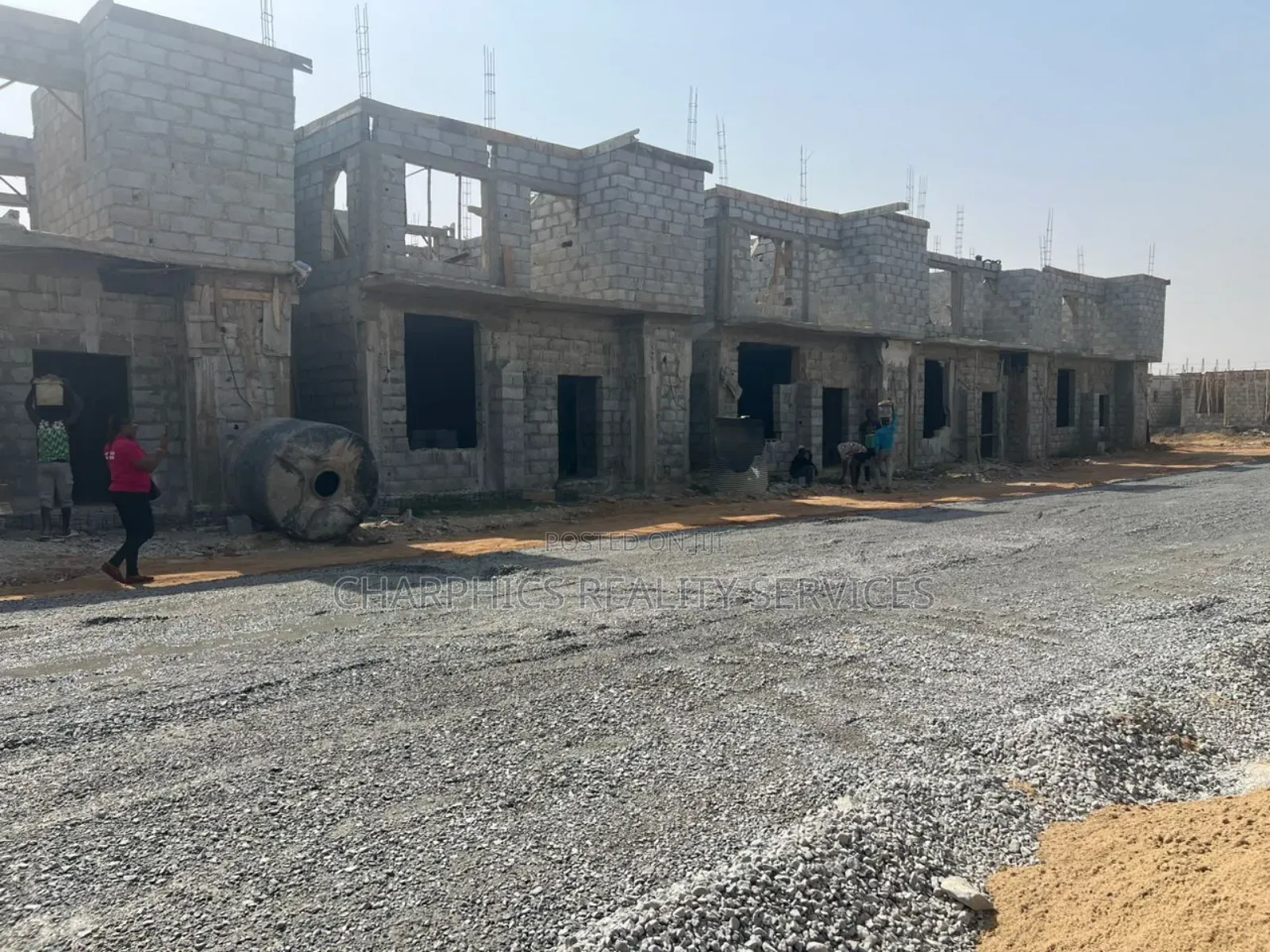 3bdrm Duplex in Kiami for sale