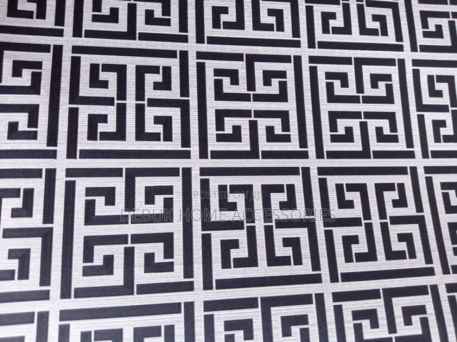 Black on White Versace Wallpaper