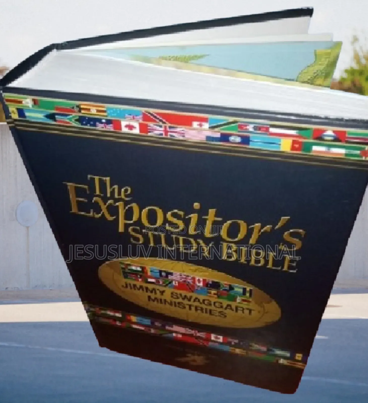 KJV the Expositor's Study Bible by Jimmy Swaggart