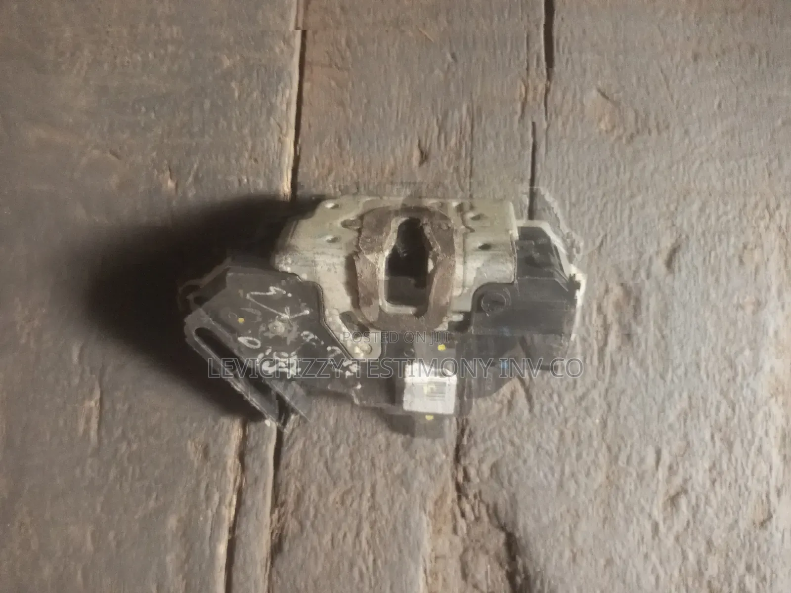Ford Door Catcher