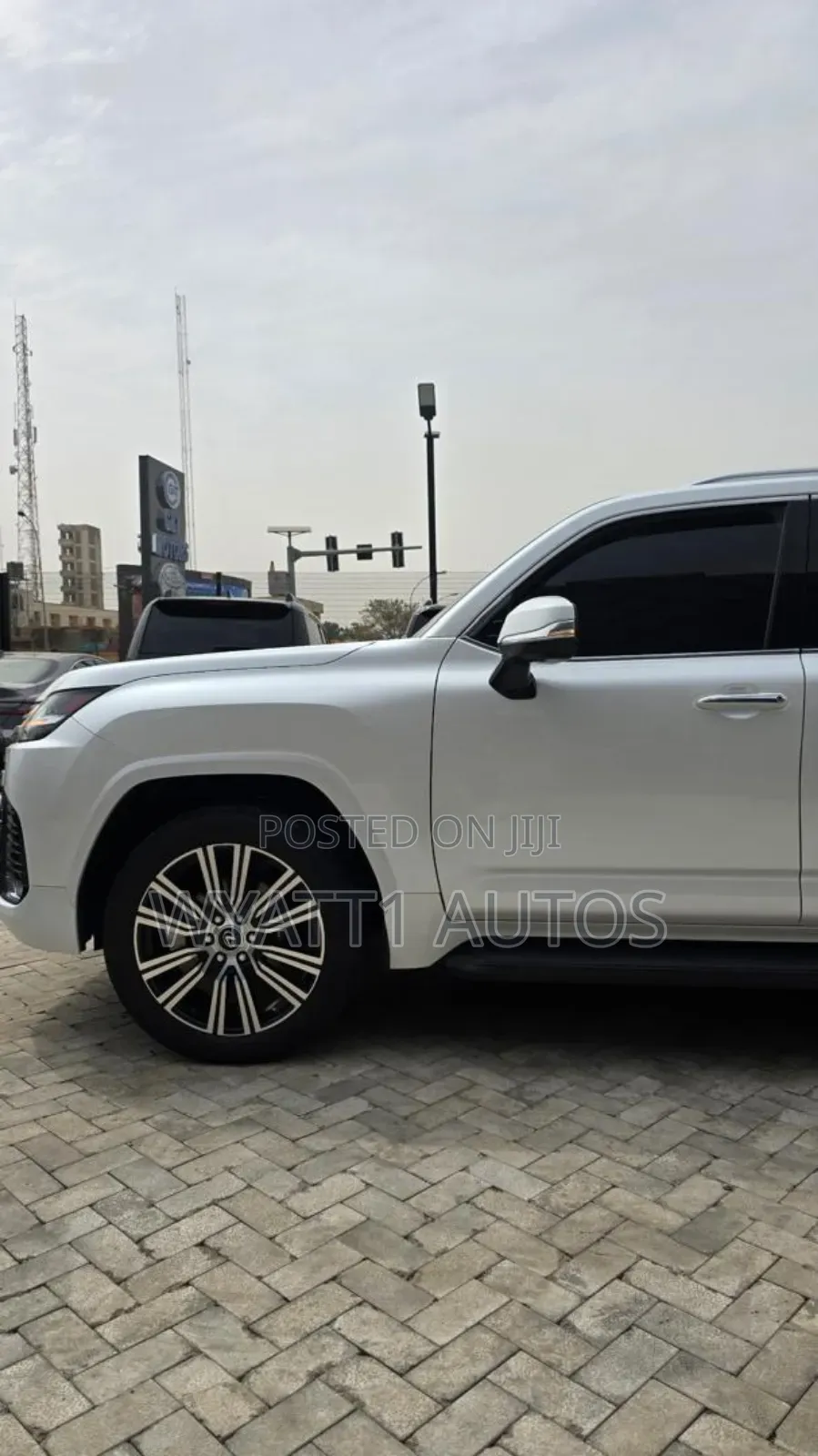Lexus LX 2022 Black