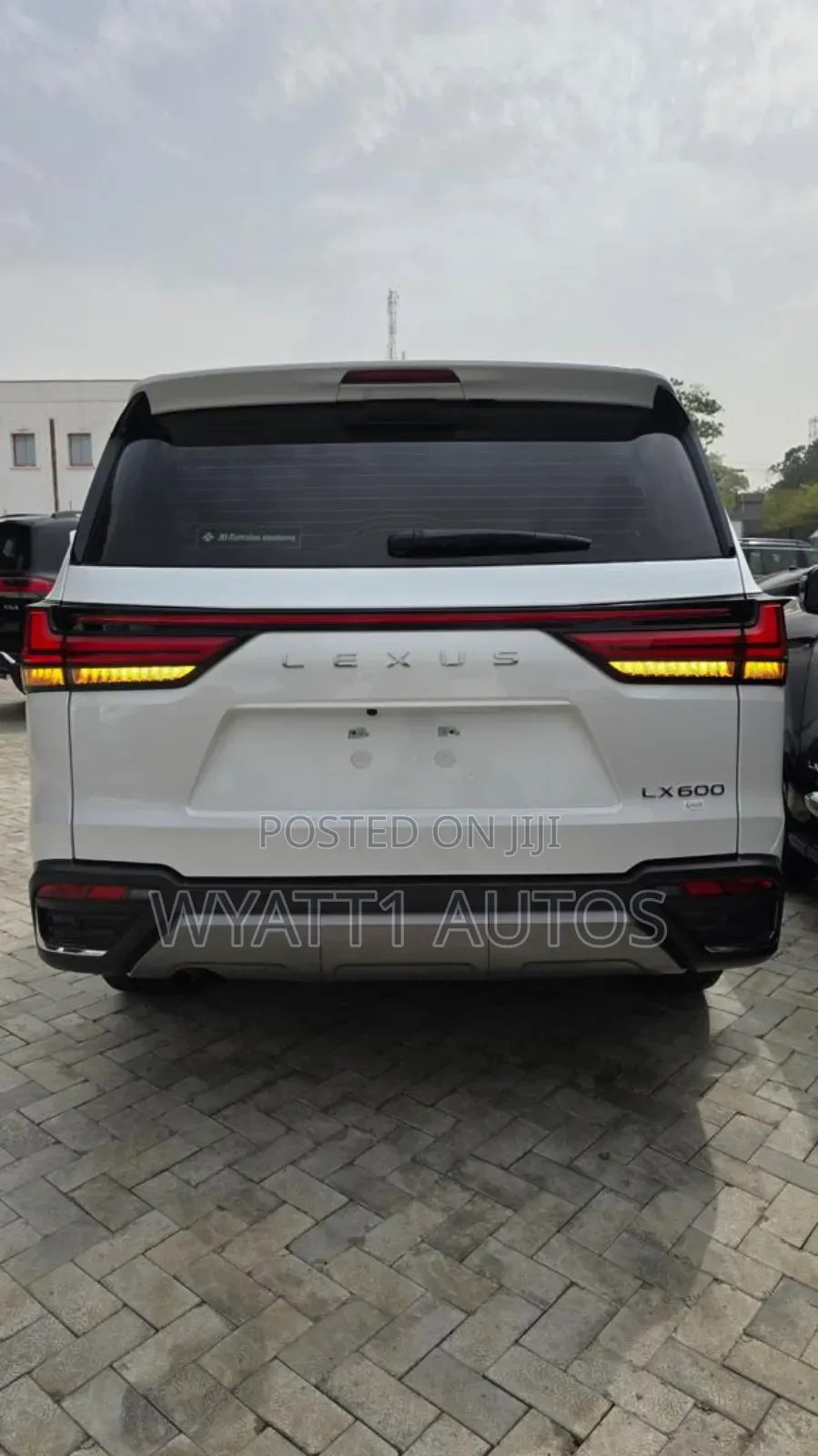 Lexus LX 2022 Black