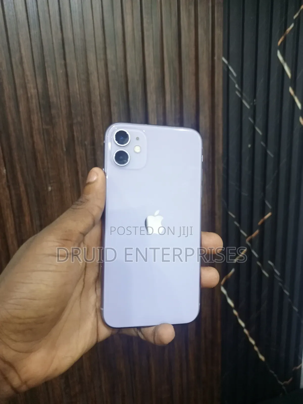 Apple iPhone 11 64 GB Purple